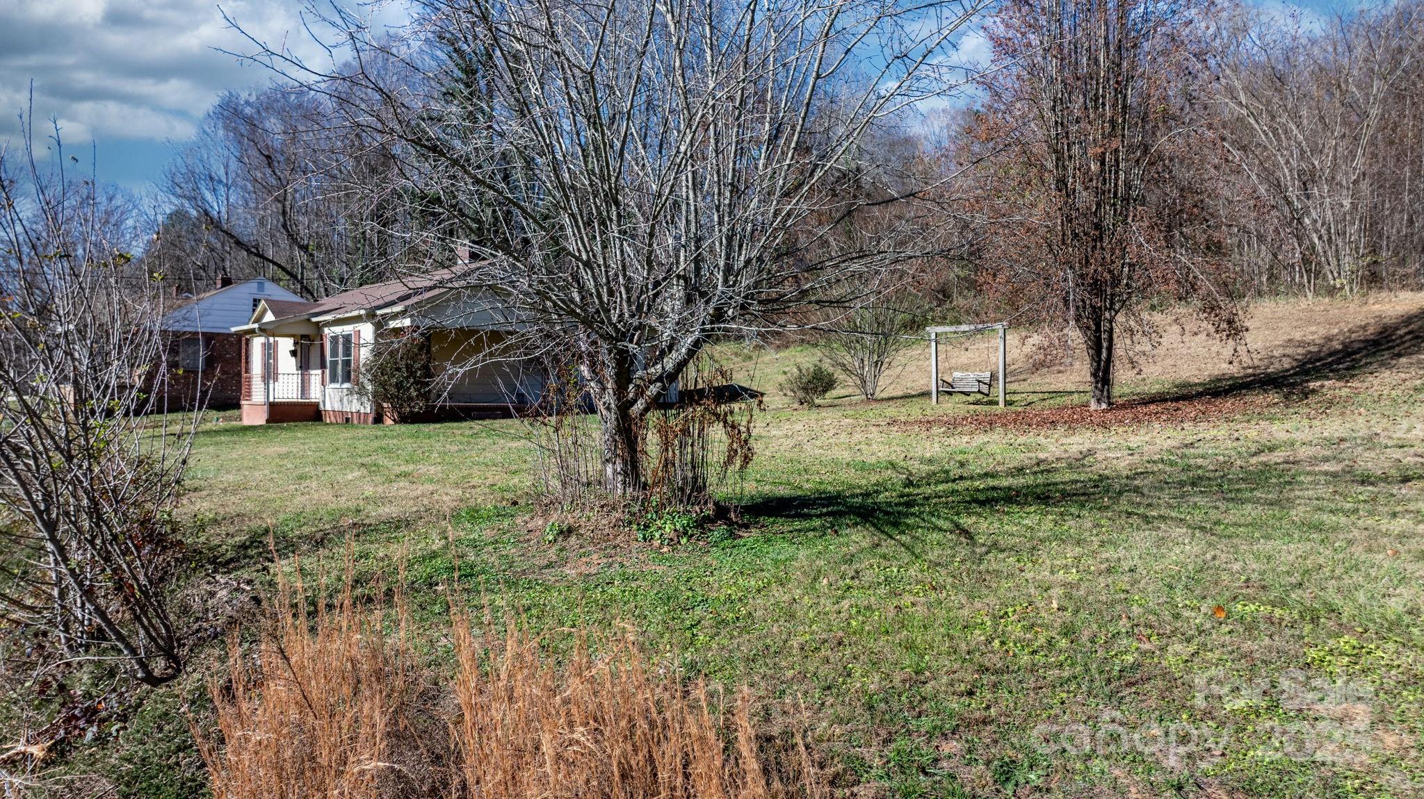 1606 Poplar Street NW — Lenoir