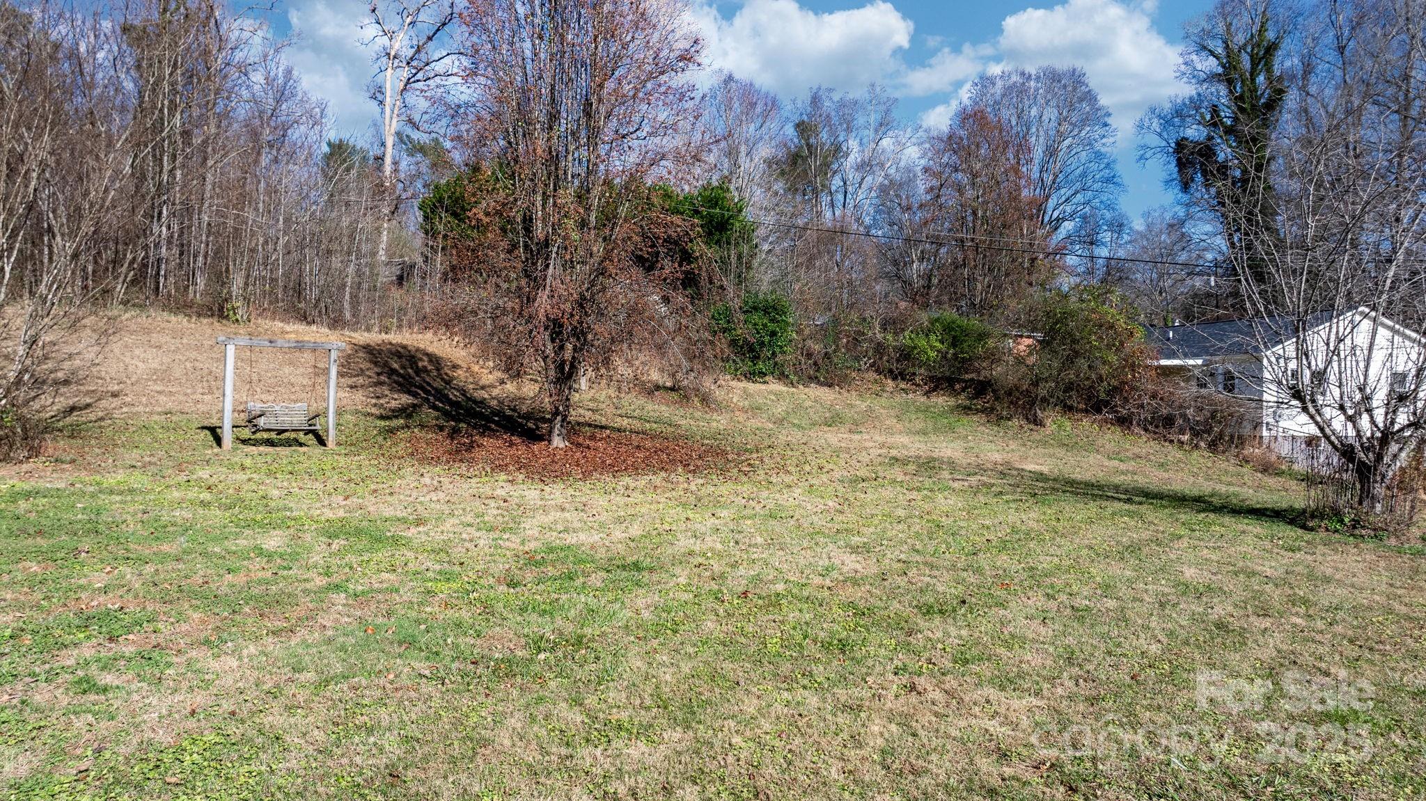 1606 Poplar Street NW — Lenoir