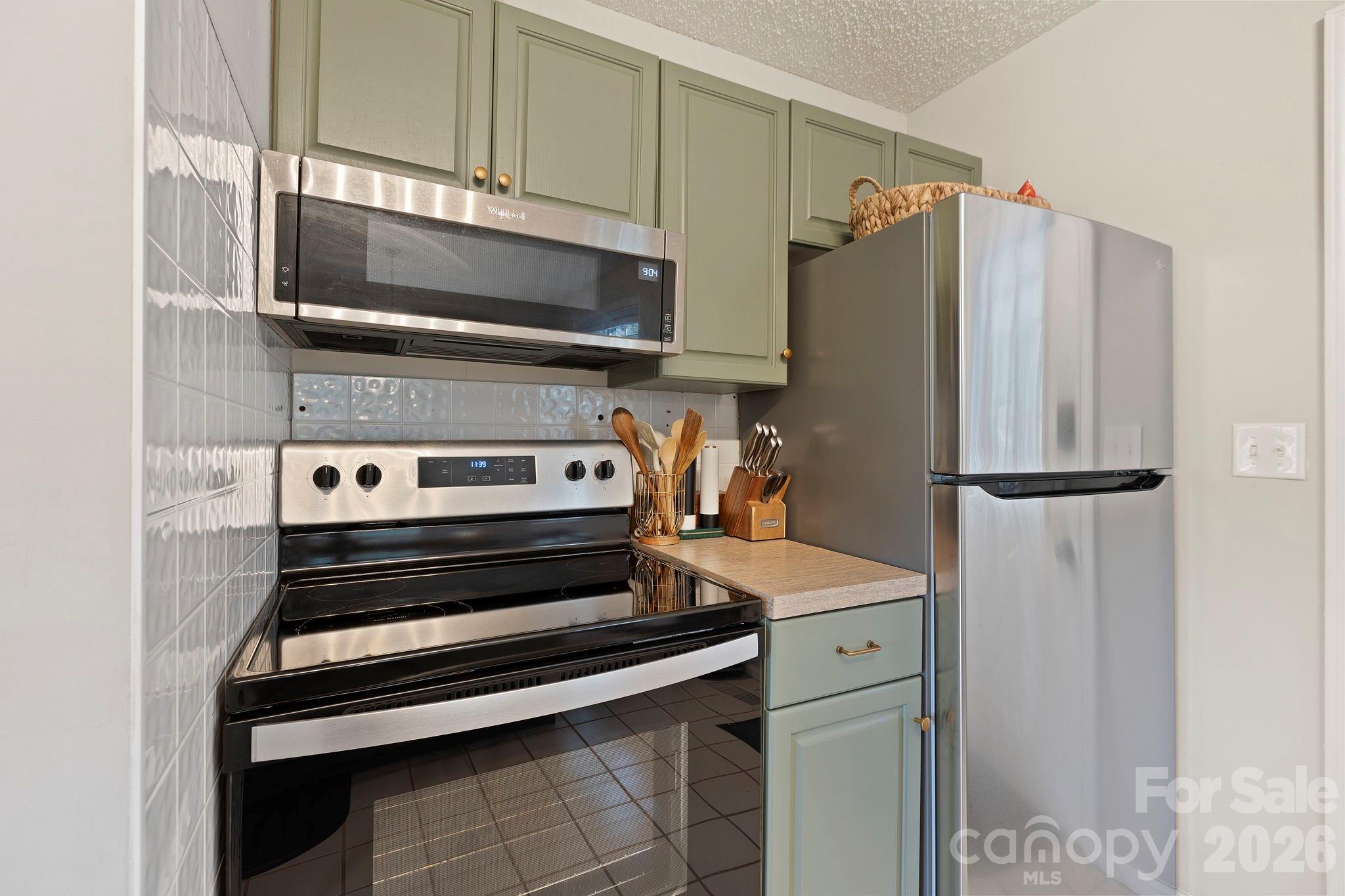 124 Flat Creek Drive — Lake Toxaway