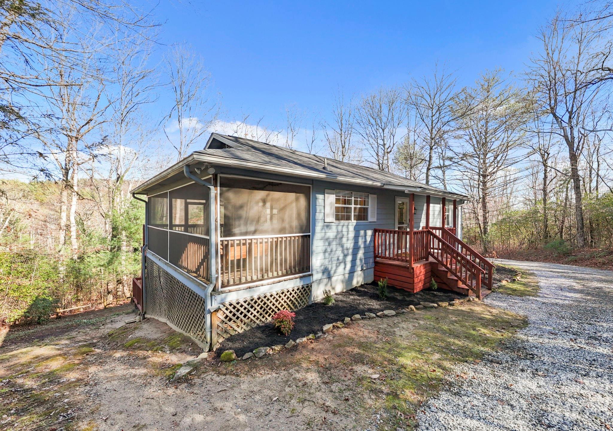 124 Flat Creek Drive — Lake Toxaway