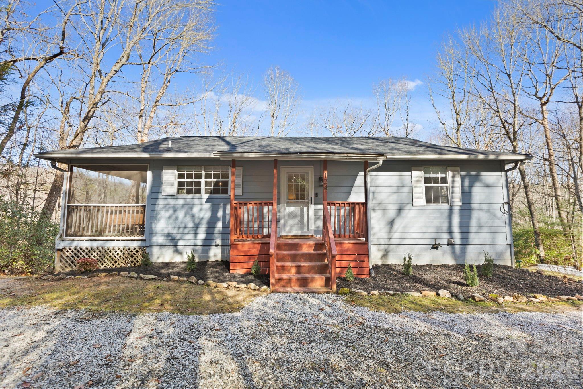124 Flat Creek Drive — Lake Toxaway