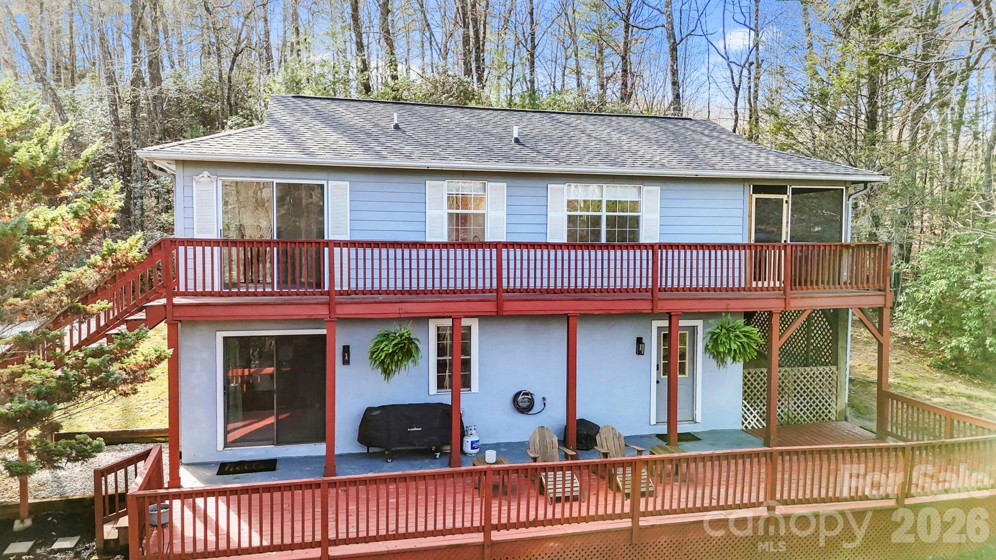 124 Flat Creek Drive — Lake Toxaway