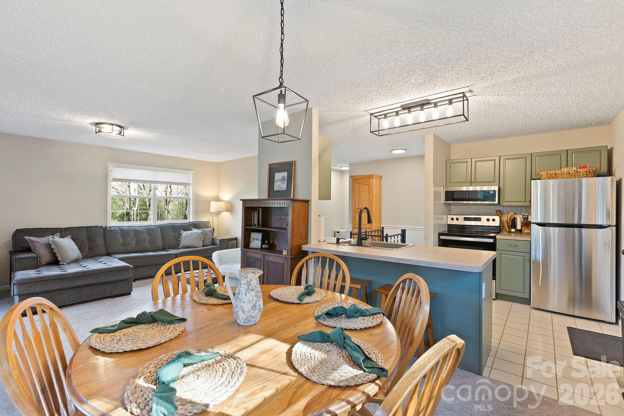 124 Flat Creek Drive — Lake Toxaway