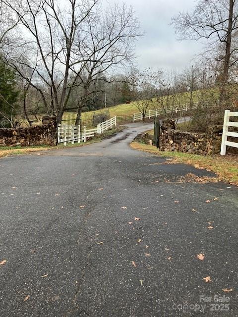 4462-1 Hoover Road — Lawndale