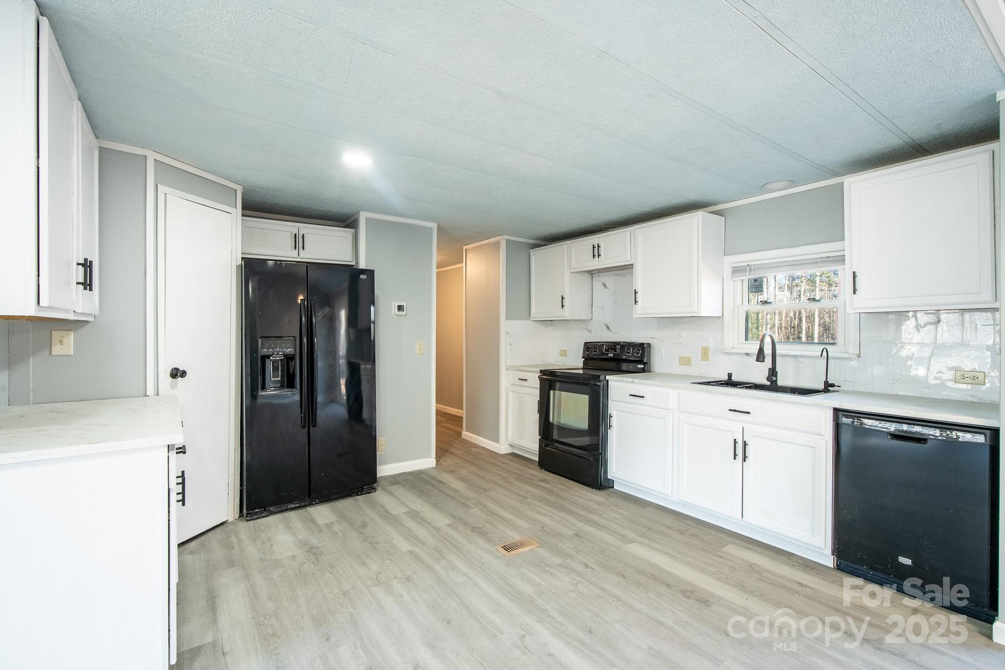 50 N Duncan Hill Lane — Taylorsville