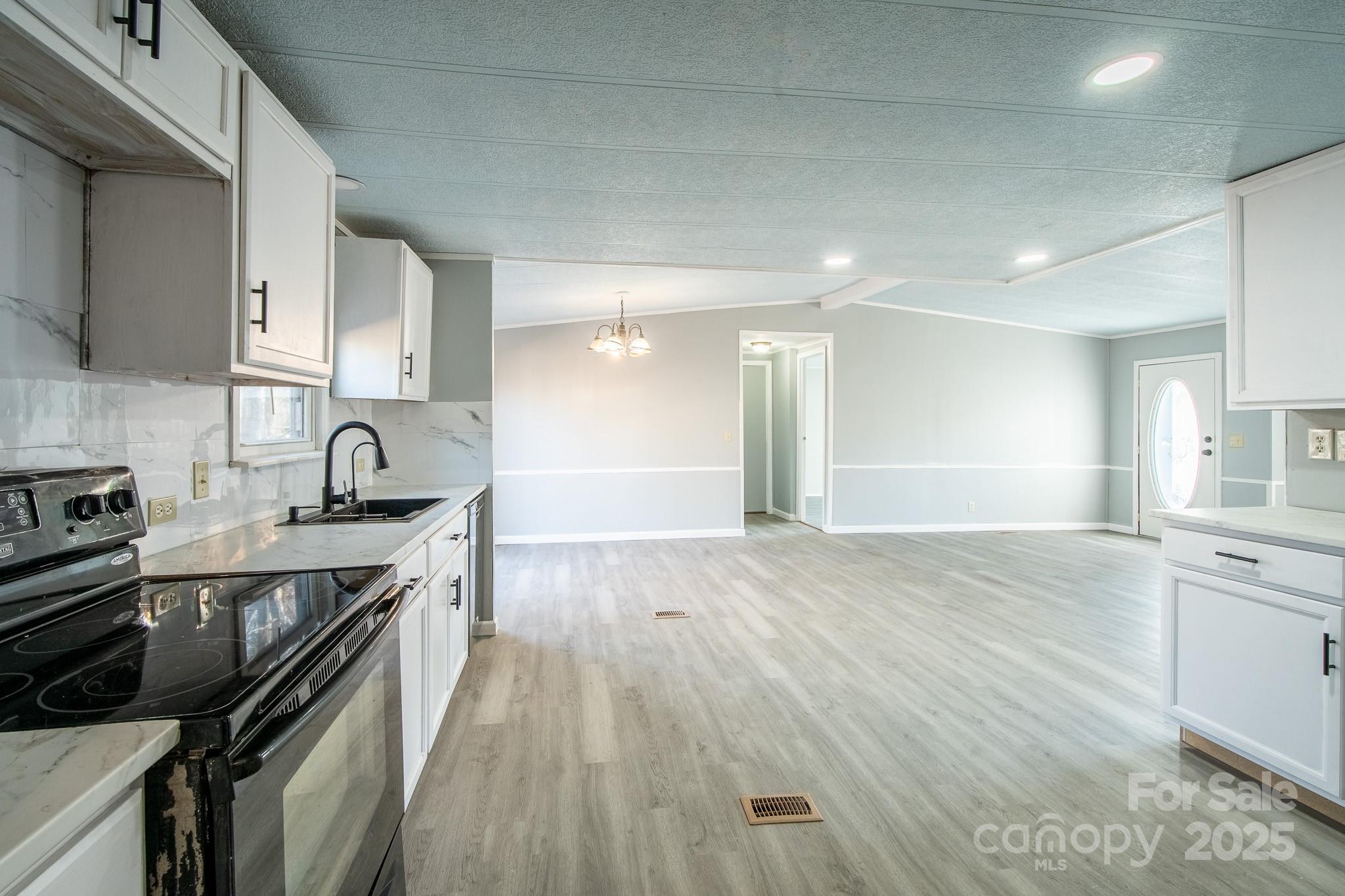 50 N Duncan Hill Lane — Taylorsville