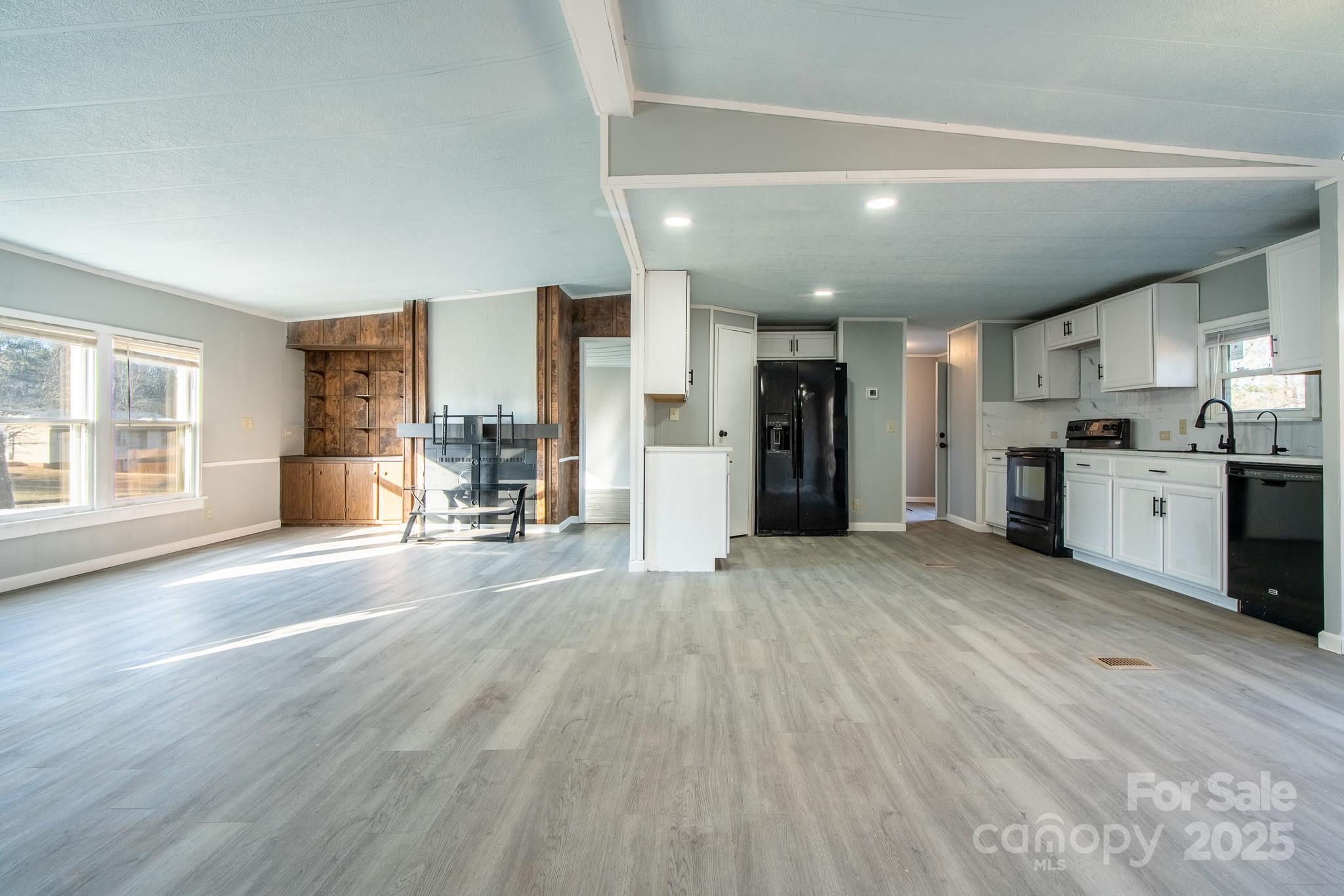 50 N Duncan Hill Lane — Taylorsville