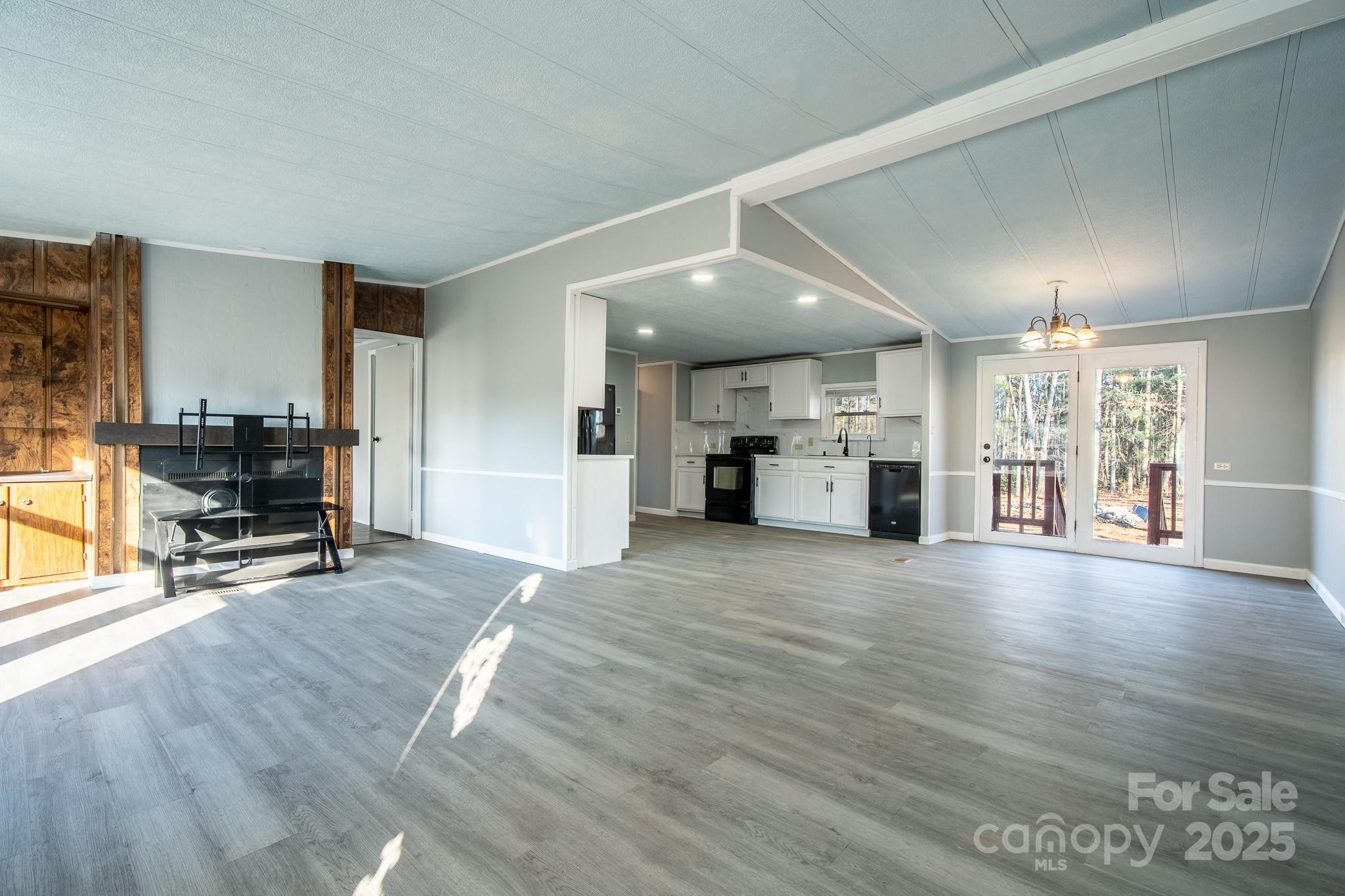 50 N Duncan Hill Lane — Taylorsville