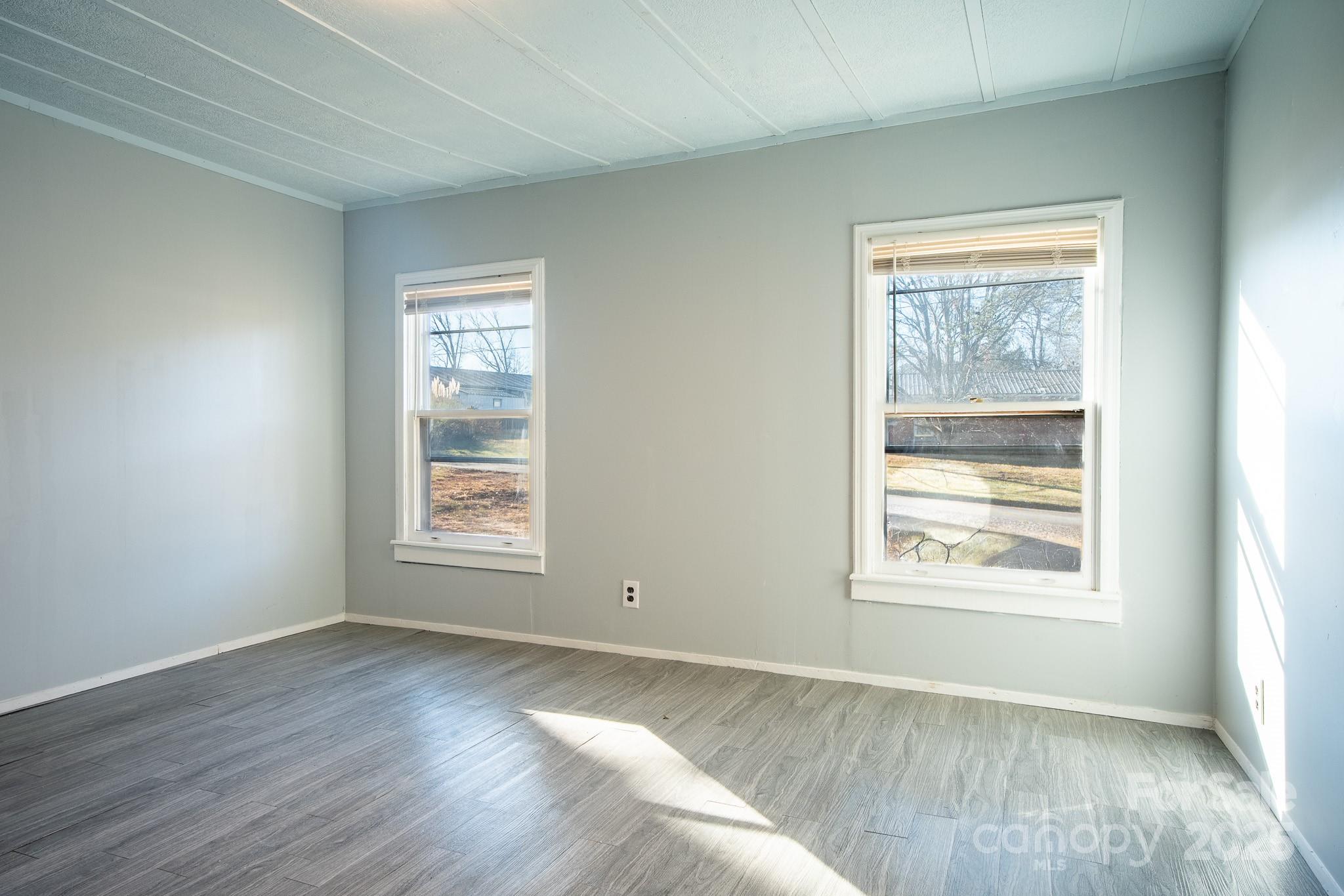 50 N Duncan Hill Lane — Taylorsville