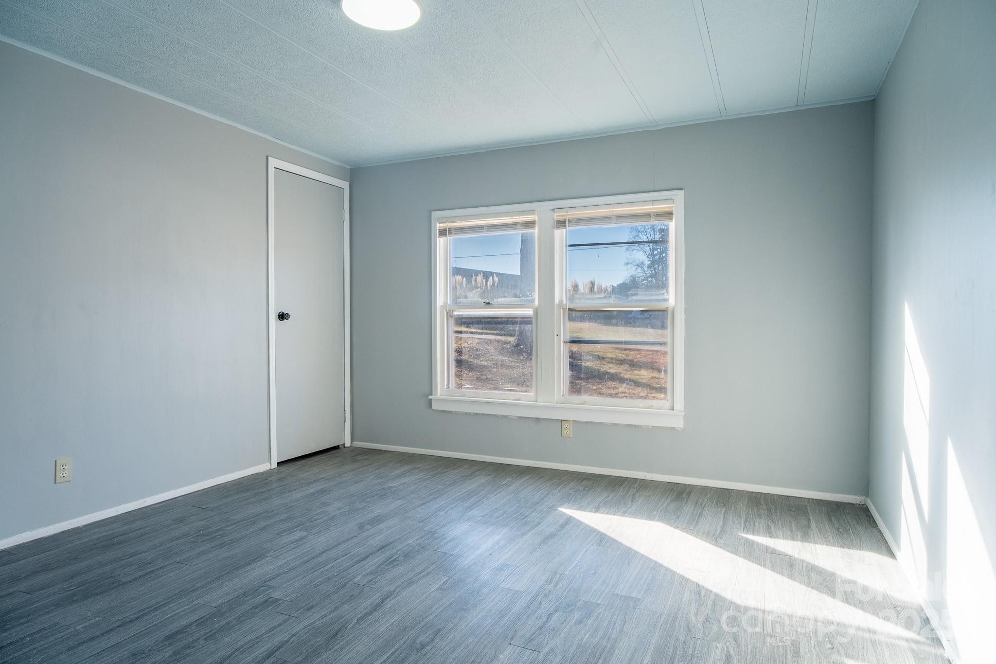 50 N Duncan Hill Lane — Taylorsville