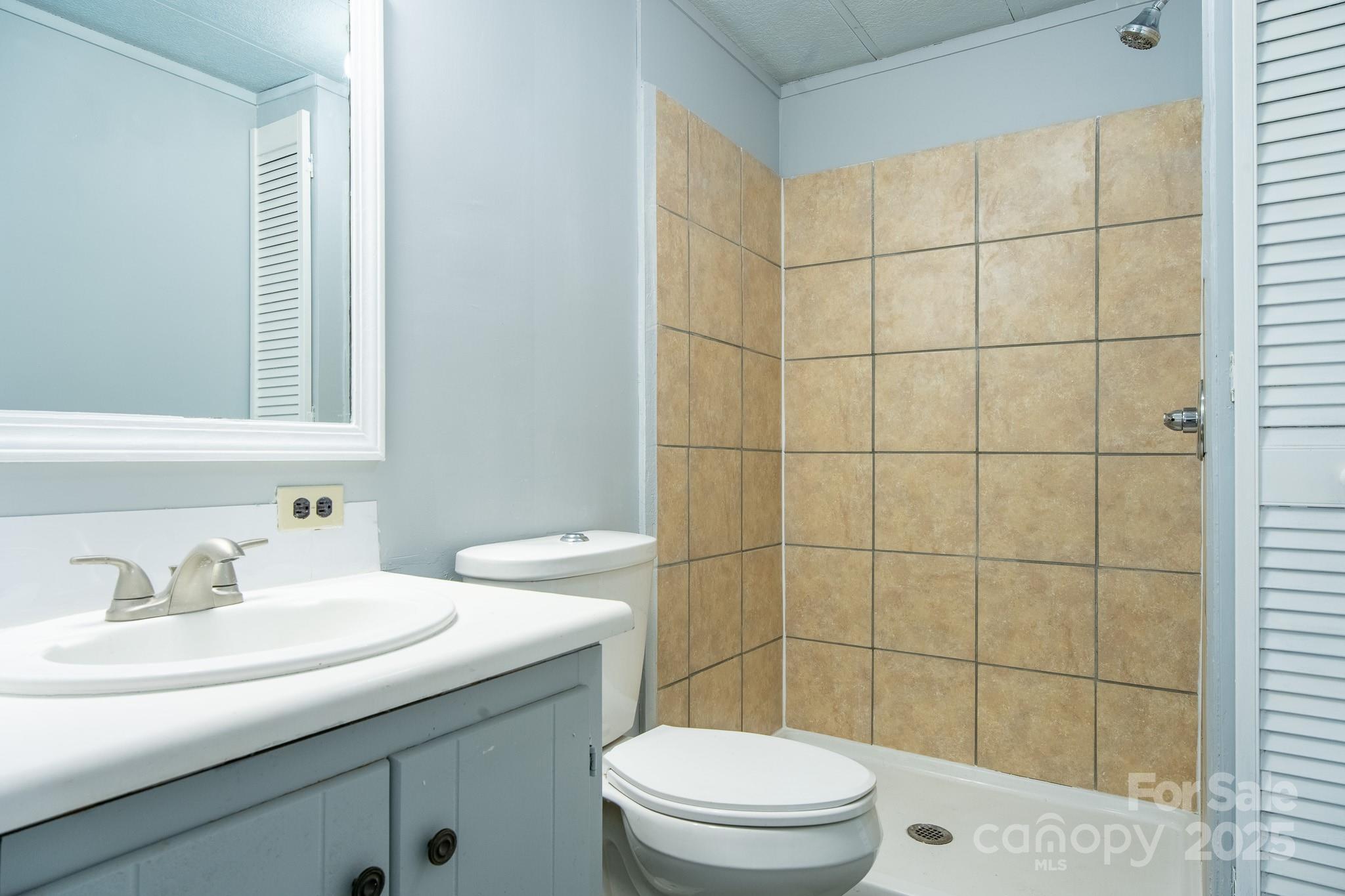 50 N Duncan Hill Lane — Taylorsville