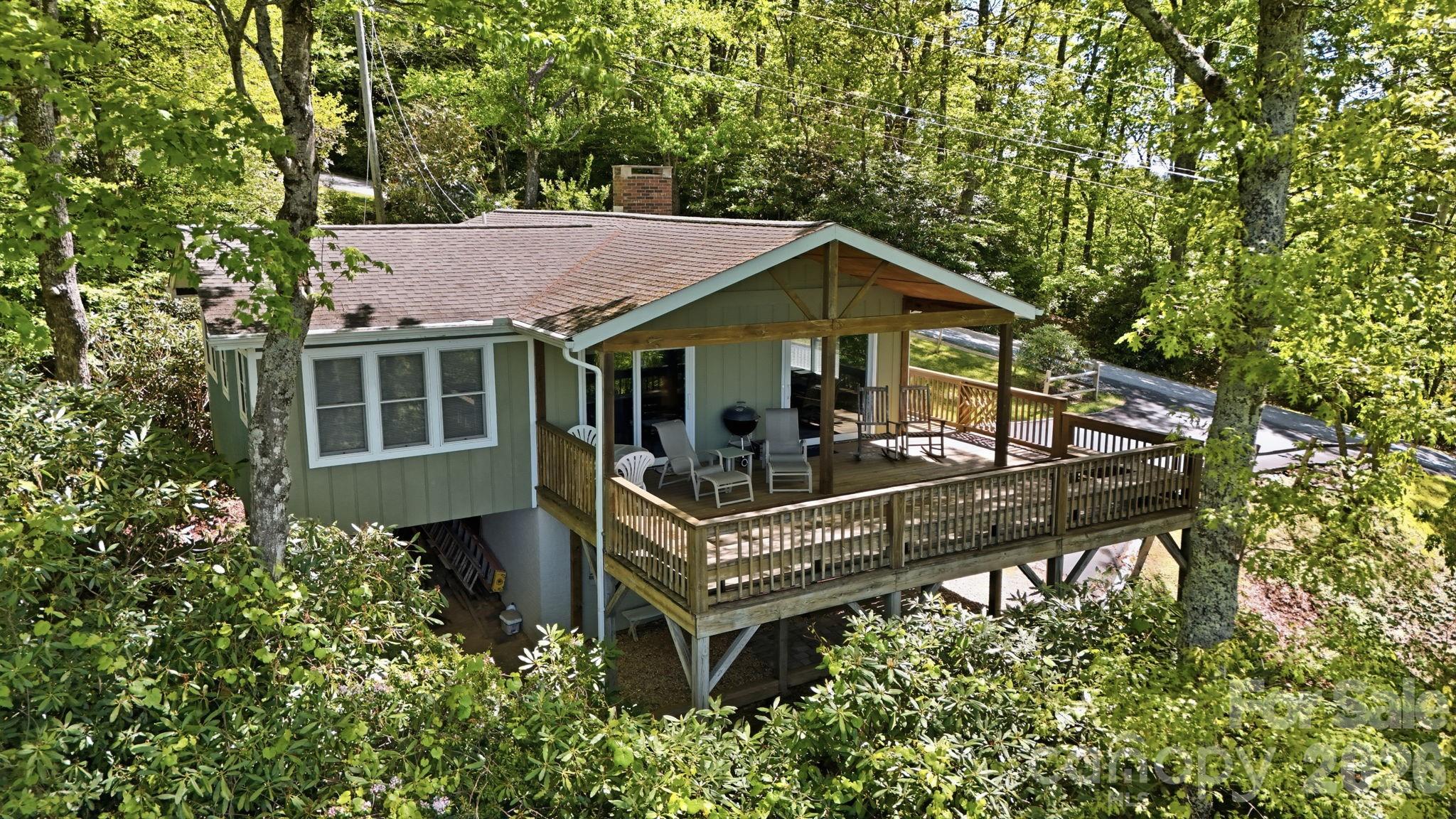 265 Dameron Drive — Blowing Rock