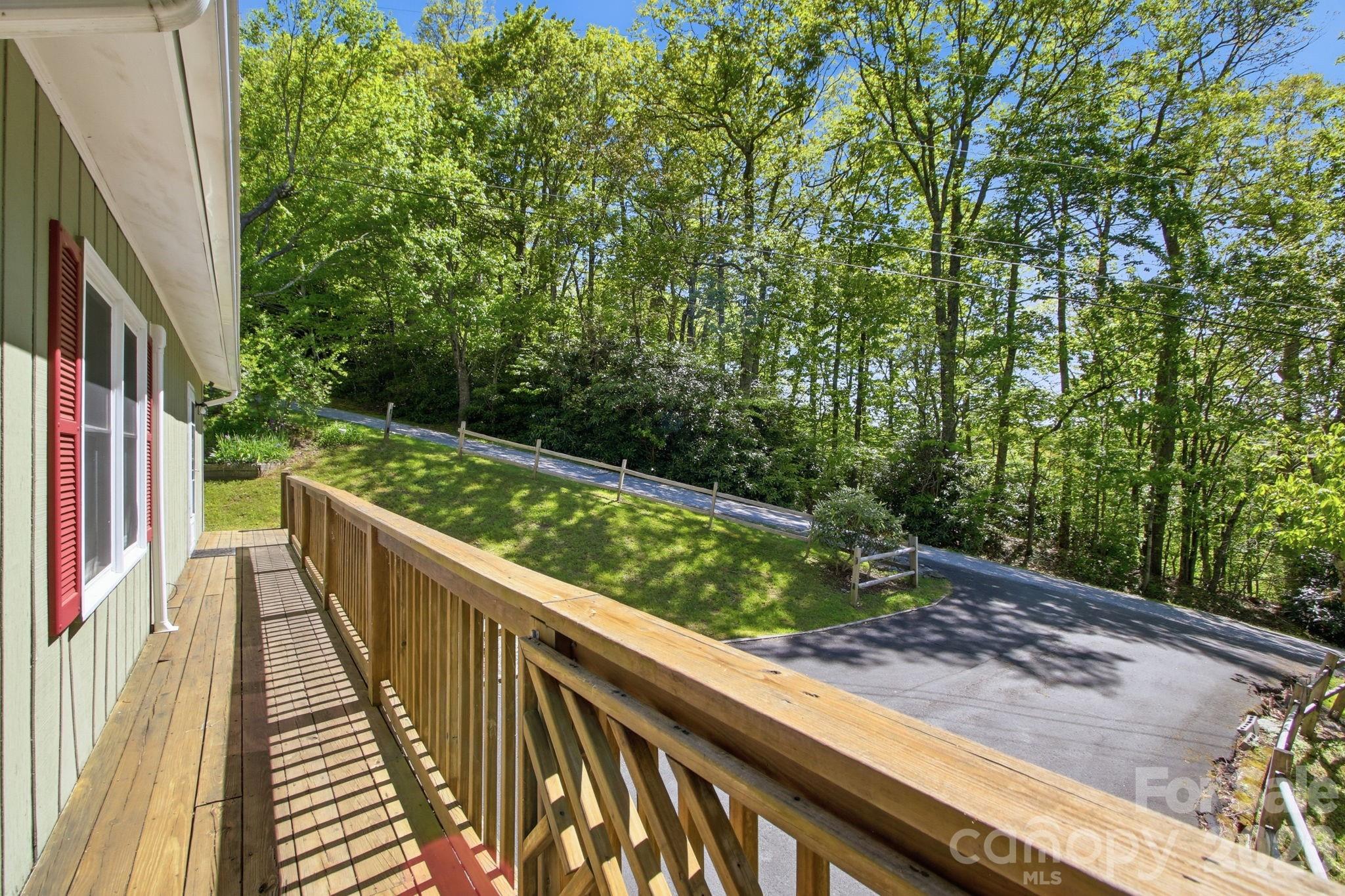 265 Dameron Drive — Blowing Rock