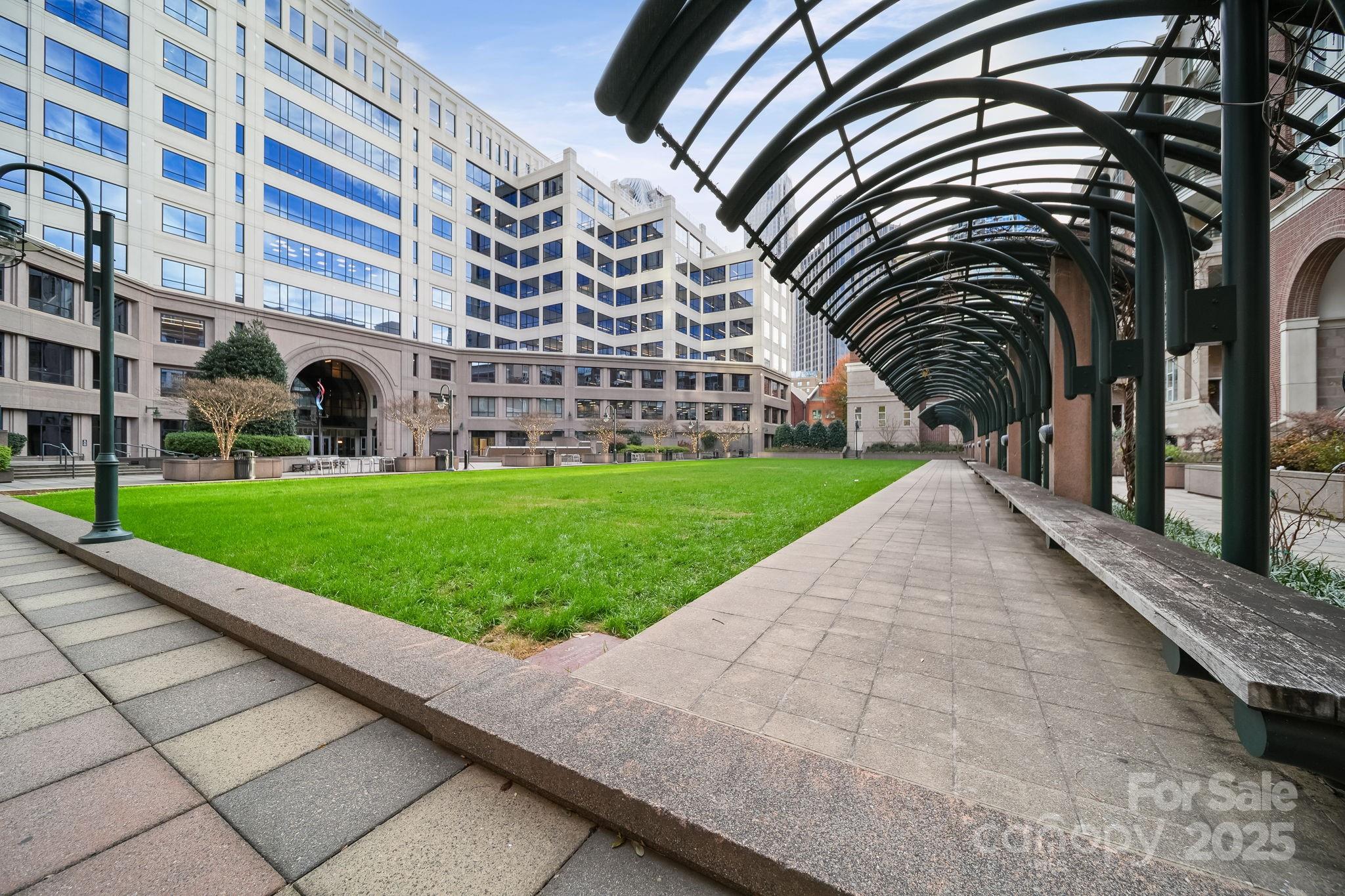 400 N Church Street #521 — Charlotte