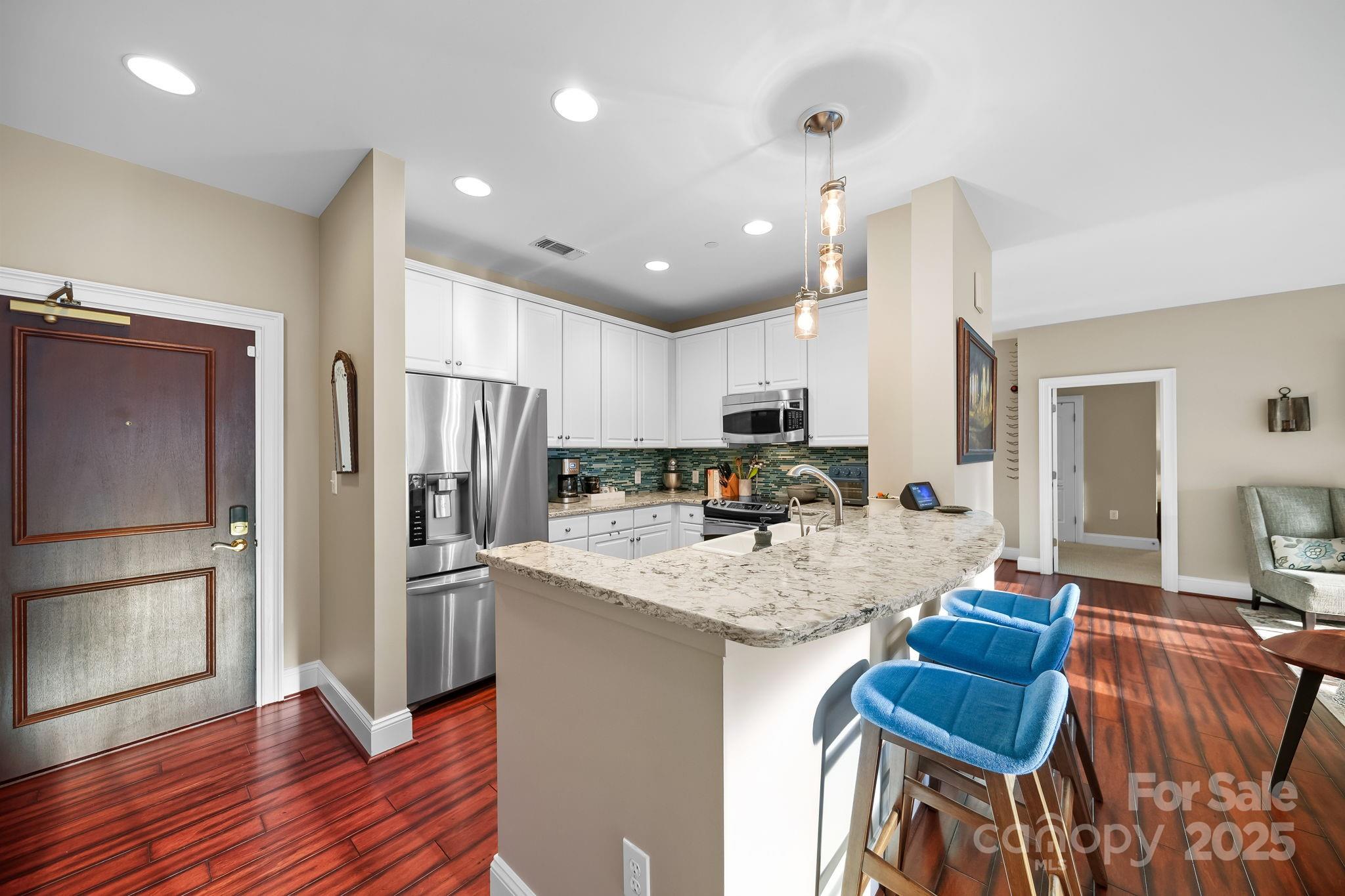 400 N Church Street #521 — Charlotte