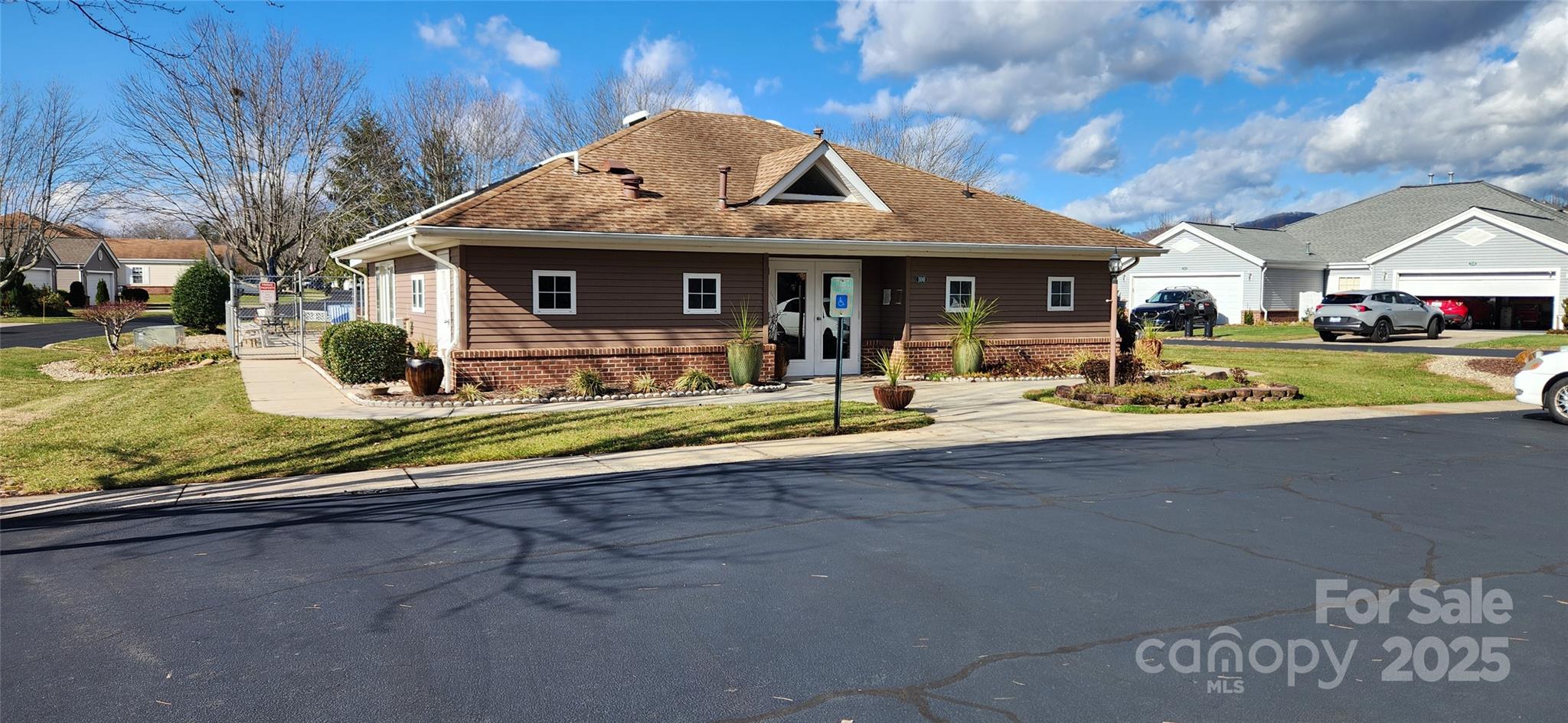 11-C Heather Way — Candler