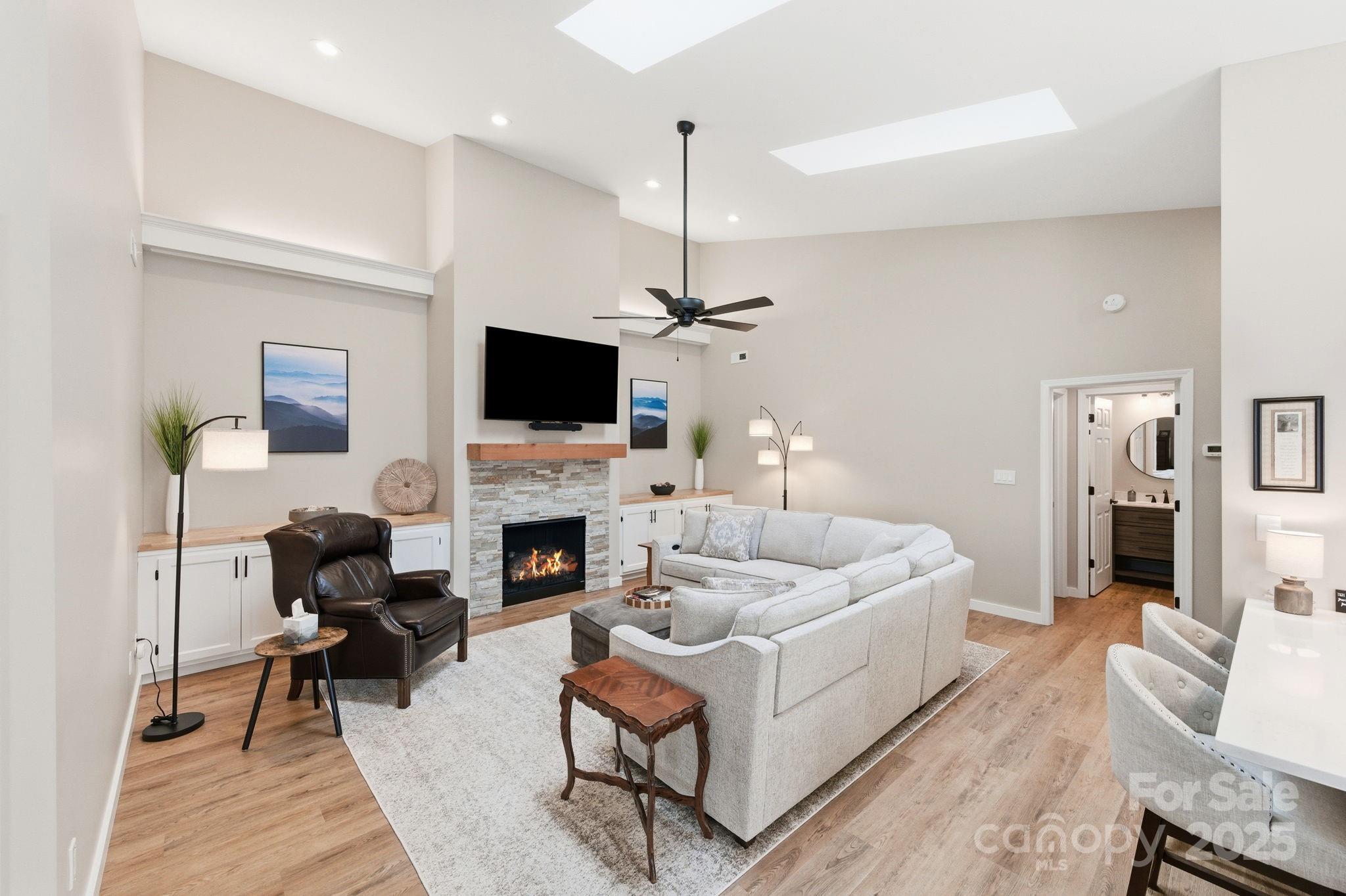 11-C Heather Way — Candler