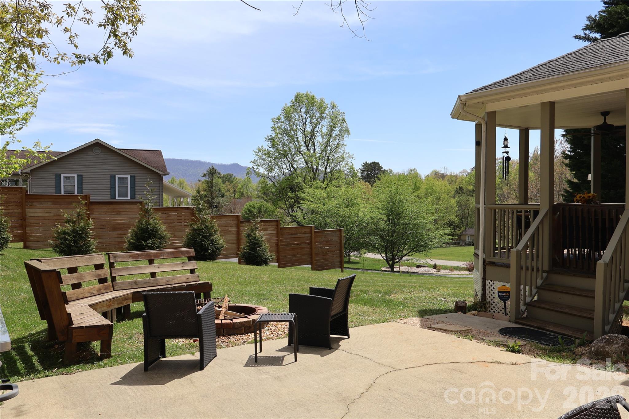 39 Kirkland Drive — Asheville