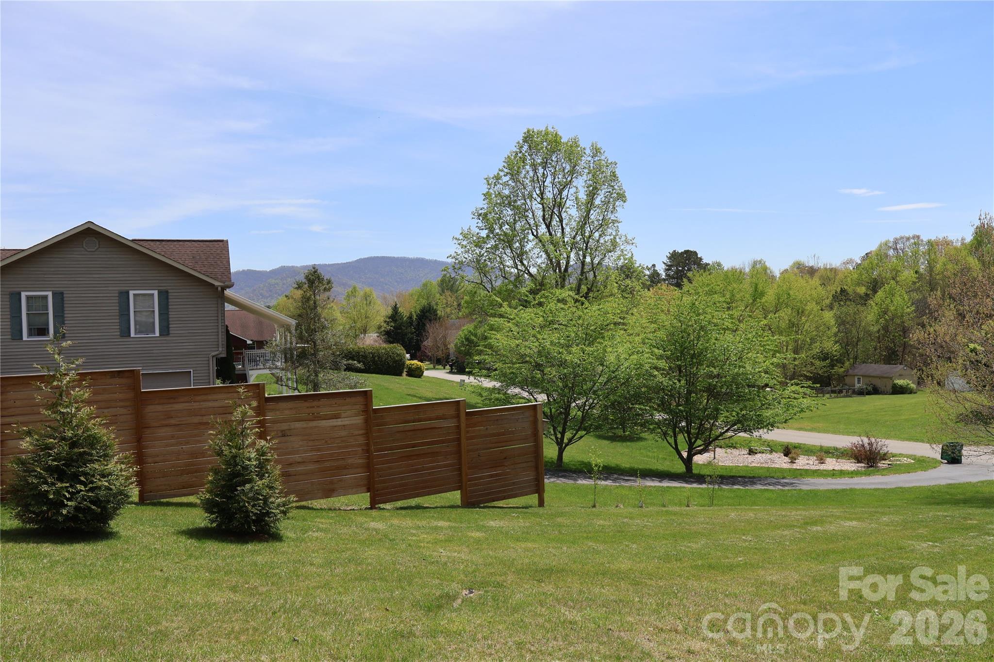 39 Kirkland Drive — Asheville