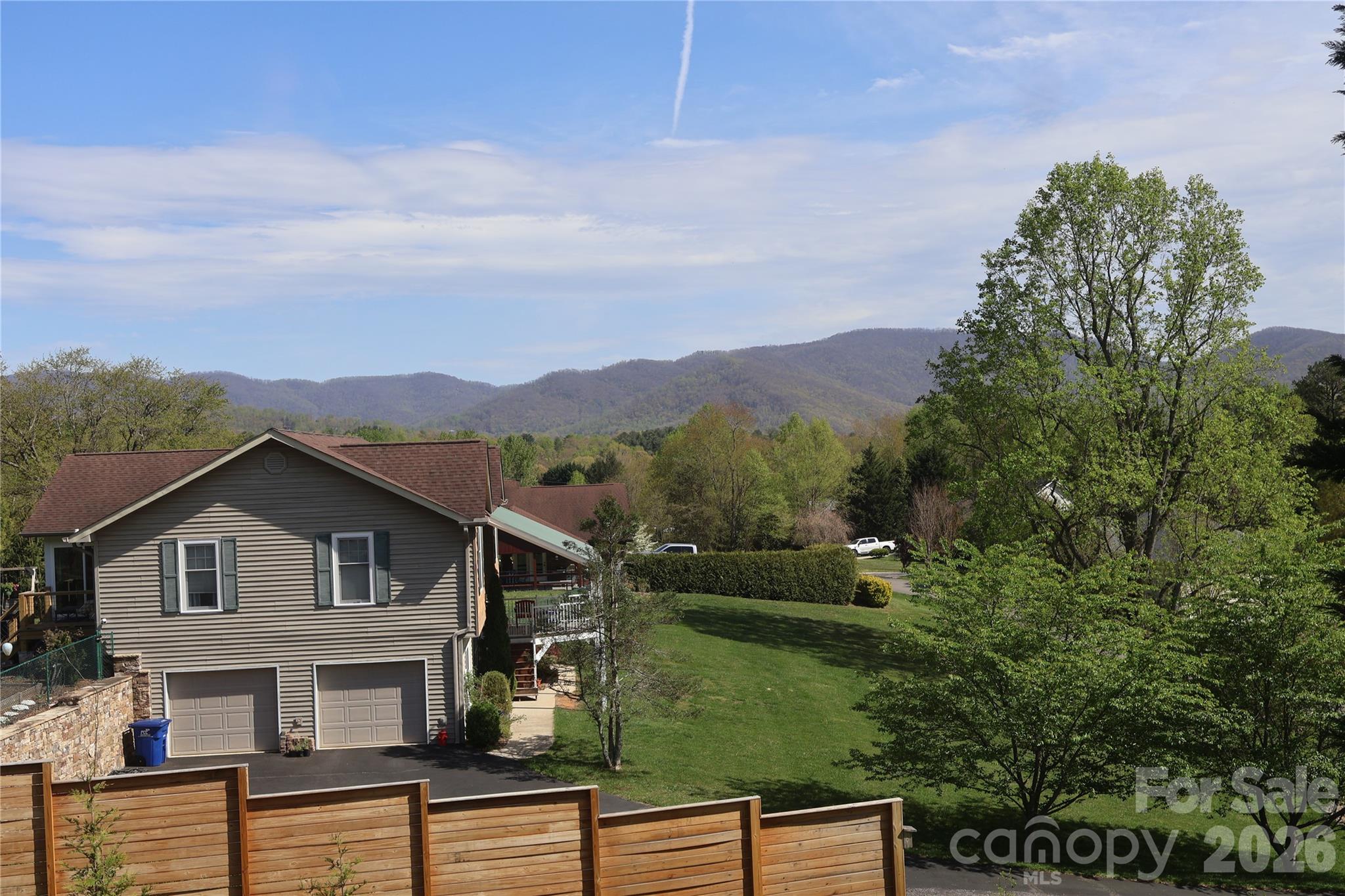 39 Kirkland Drive — Asheville