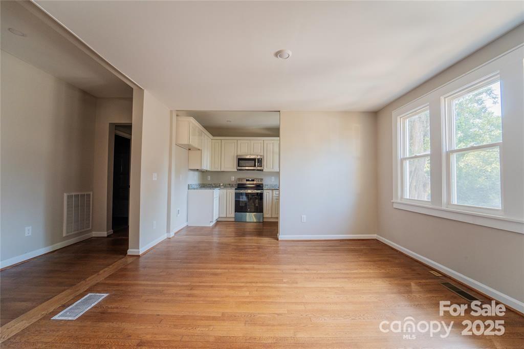 137 Woodlawn Drive — Statesville