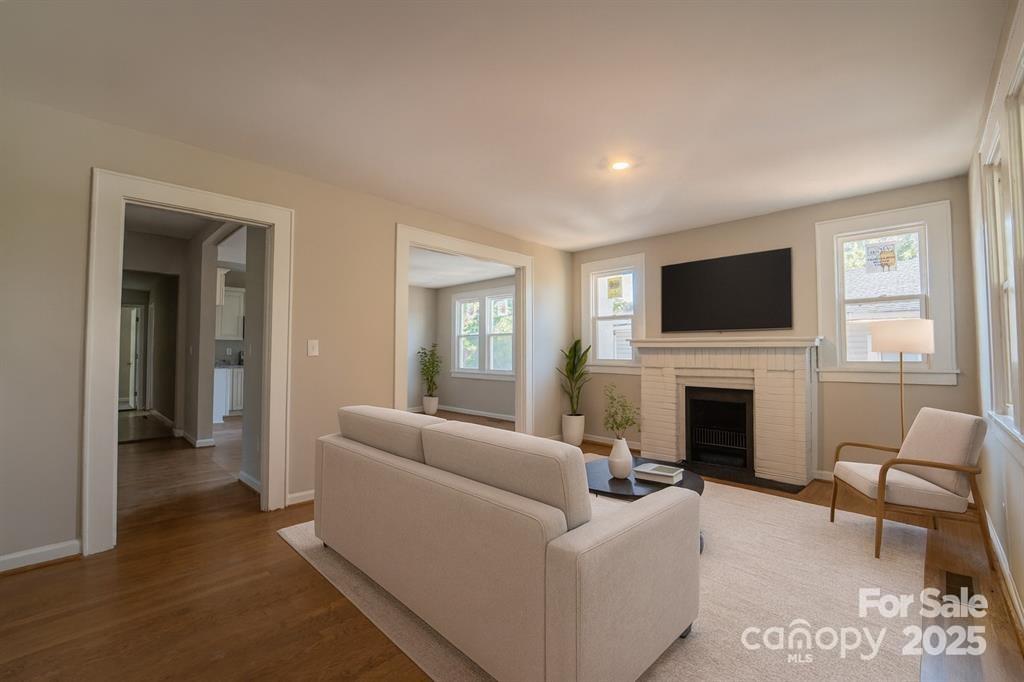 137 Woodlawn Drive — Statesville