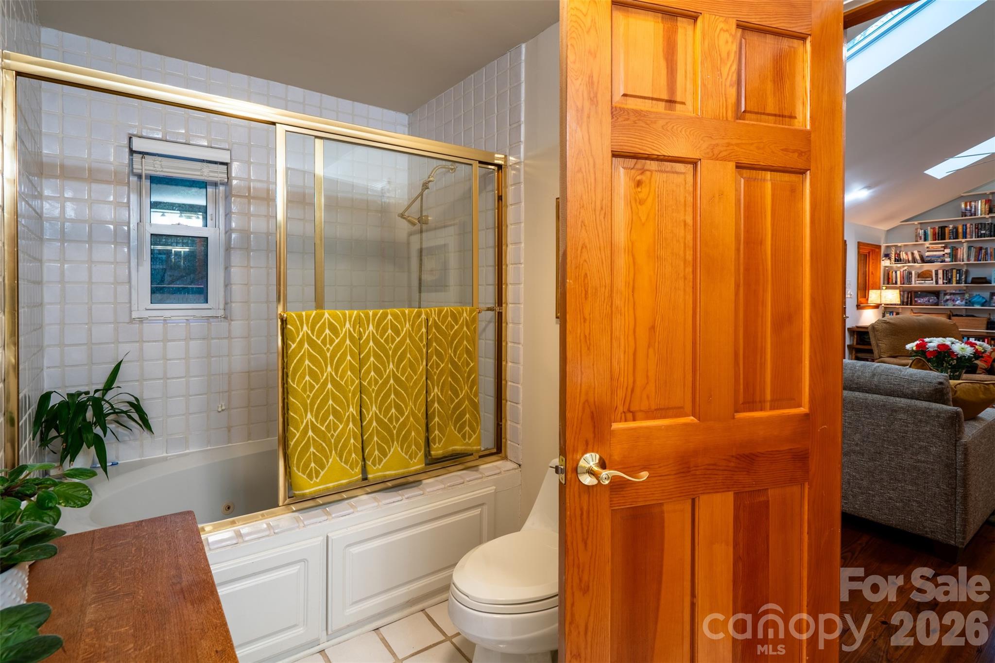 1330 Cedar Lane — Charlotte