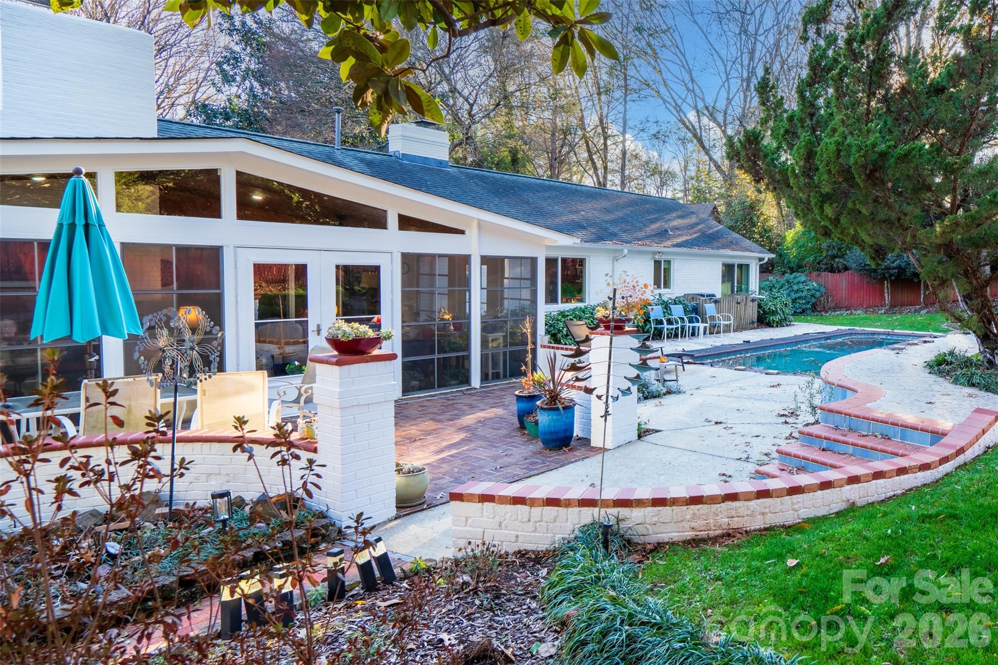 1330 Cedar Lane — Charlotte