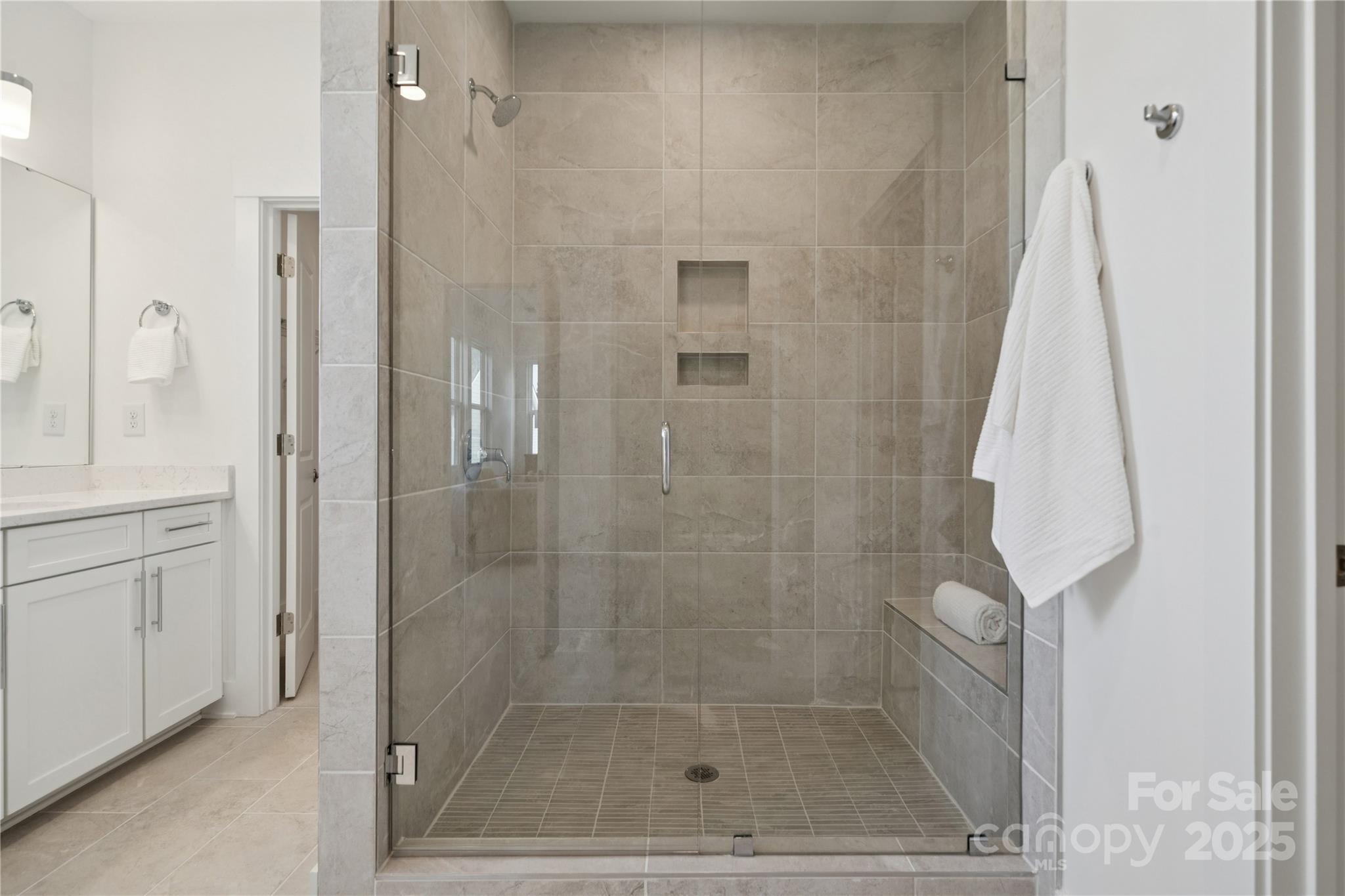 6007 Moonglade Lane #427 — Charlotte