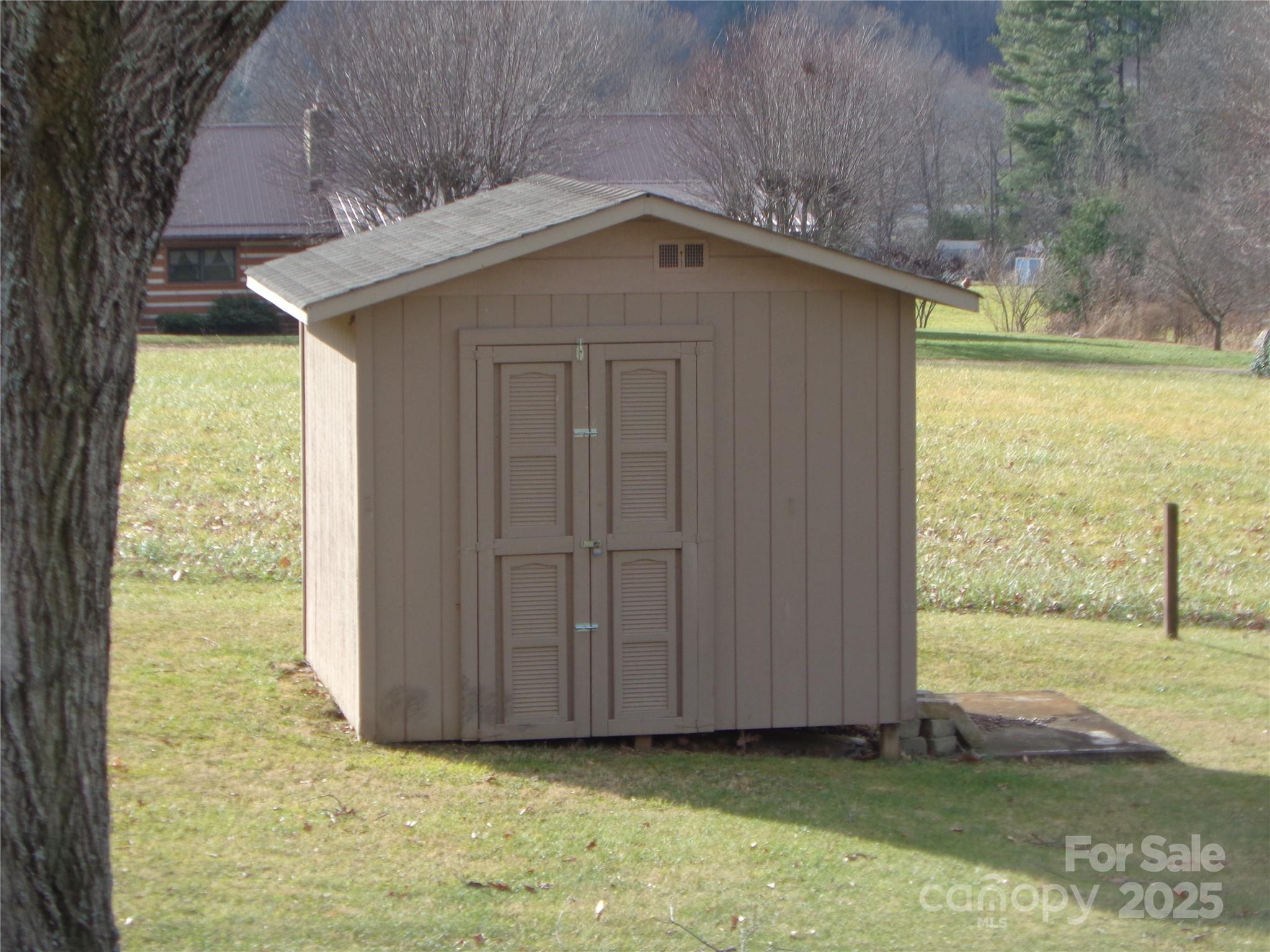 230 Leisure Lane — Waynesville