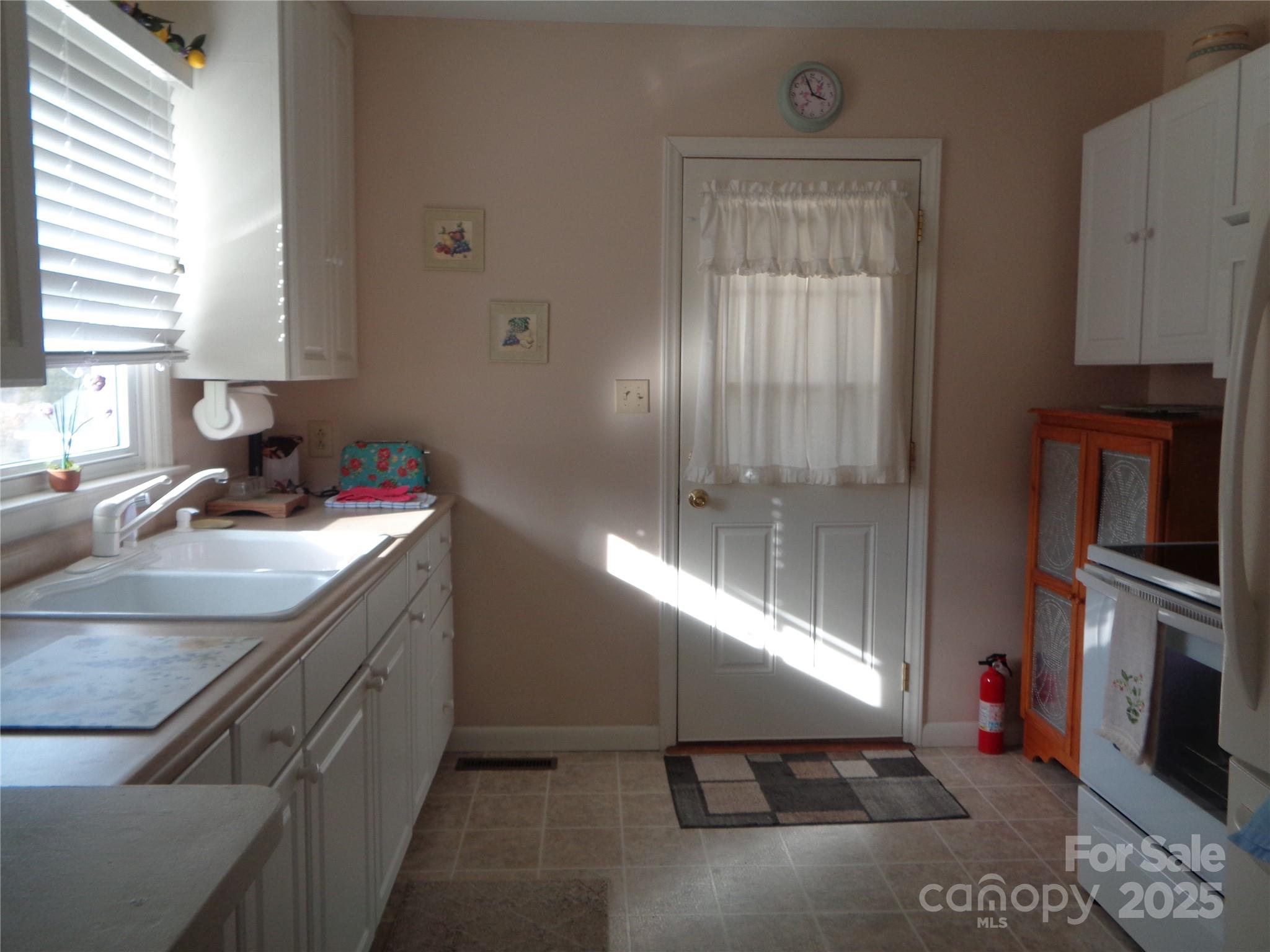 230 Leisure Lane — Waynesville