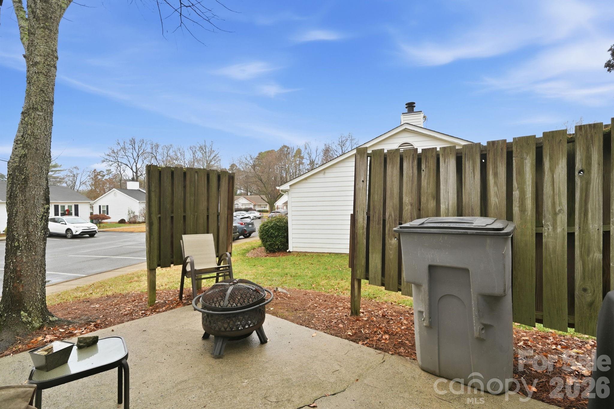 5918 Crape Myrtle Lane — Charlotte