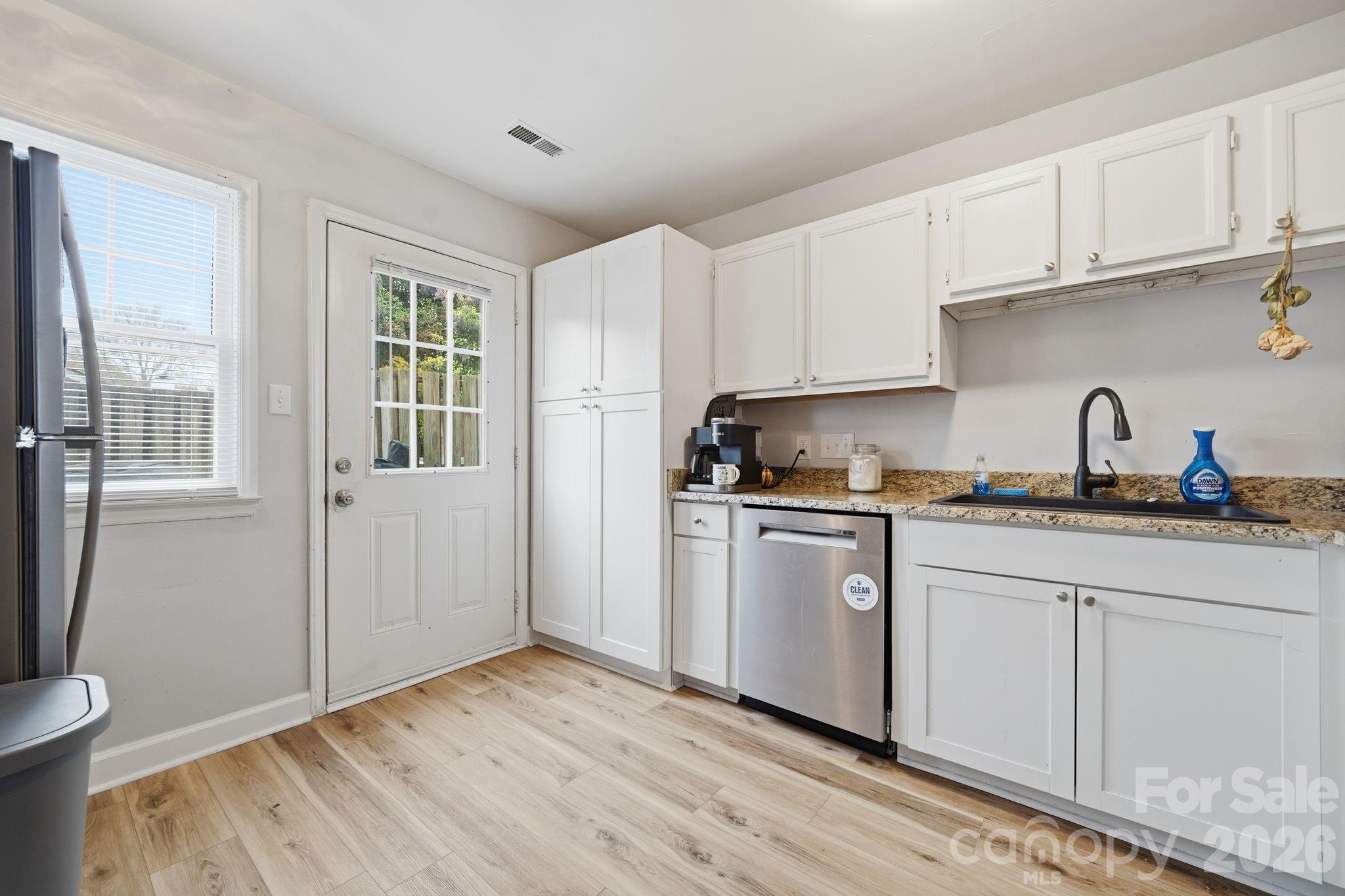 5918 Crape Myrtle Lane — Charlotte