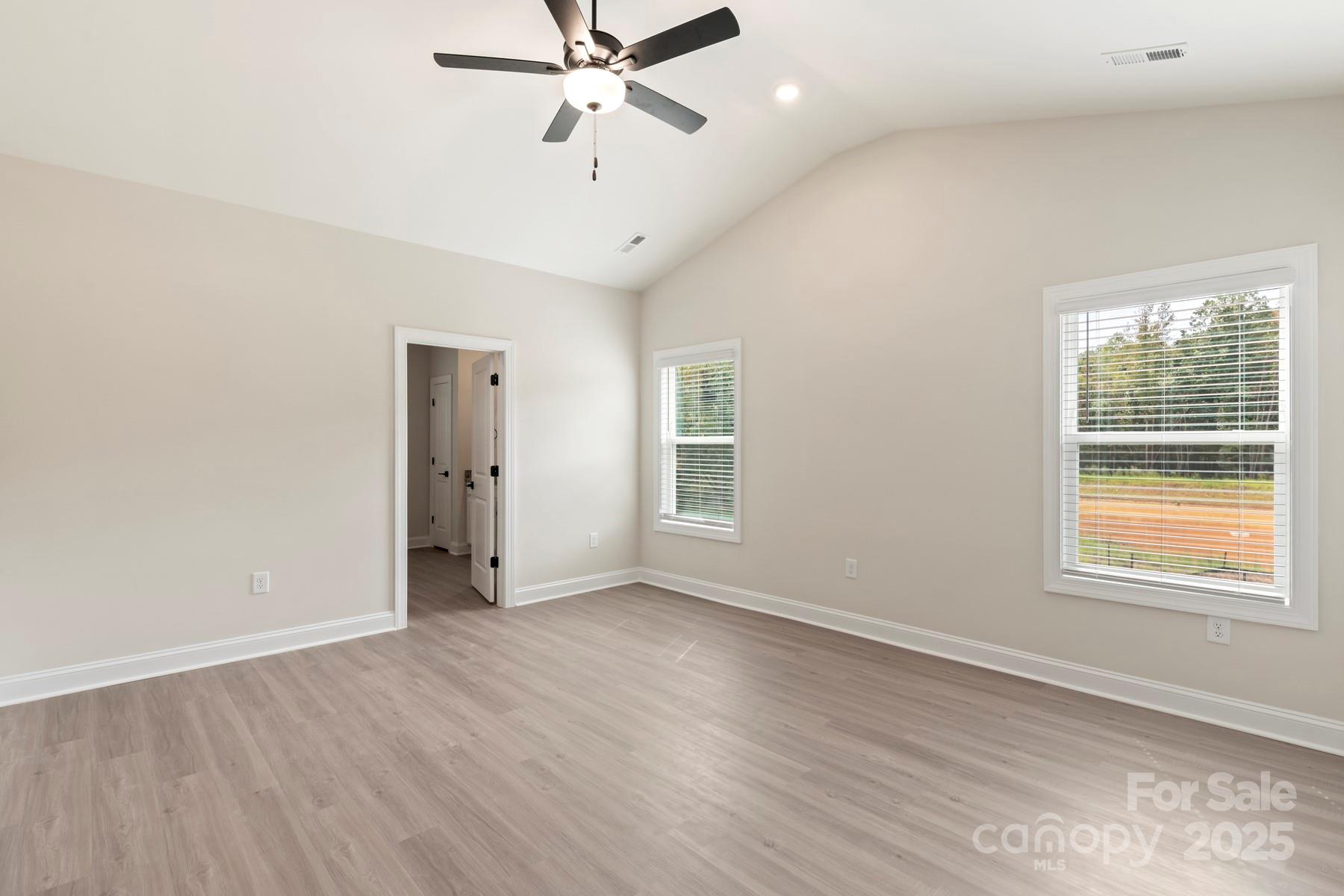 125 Colonial Reserve Avenue — Troutman