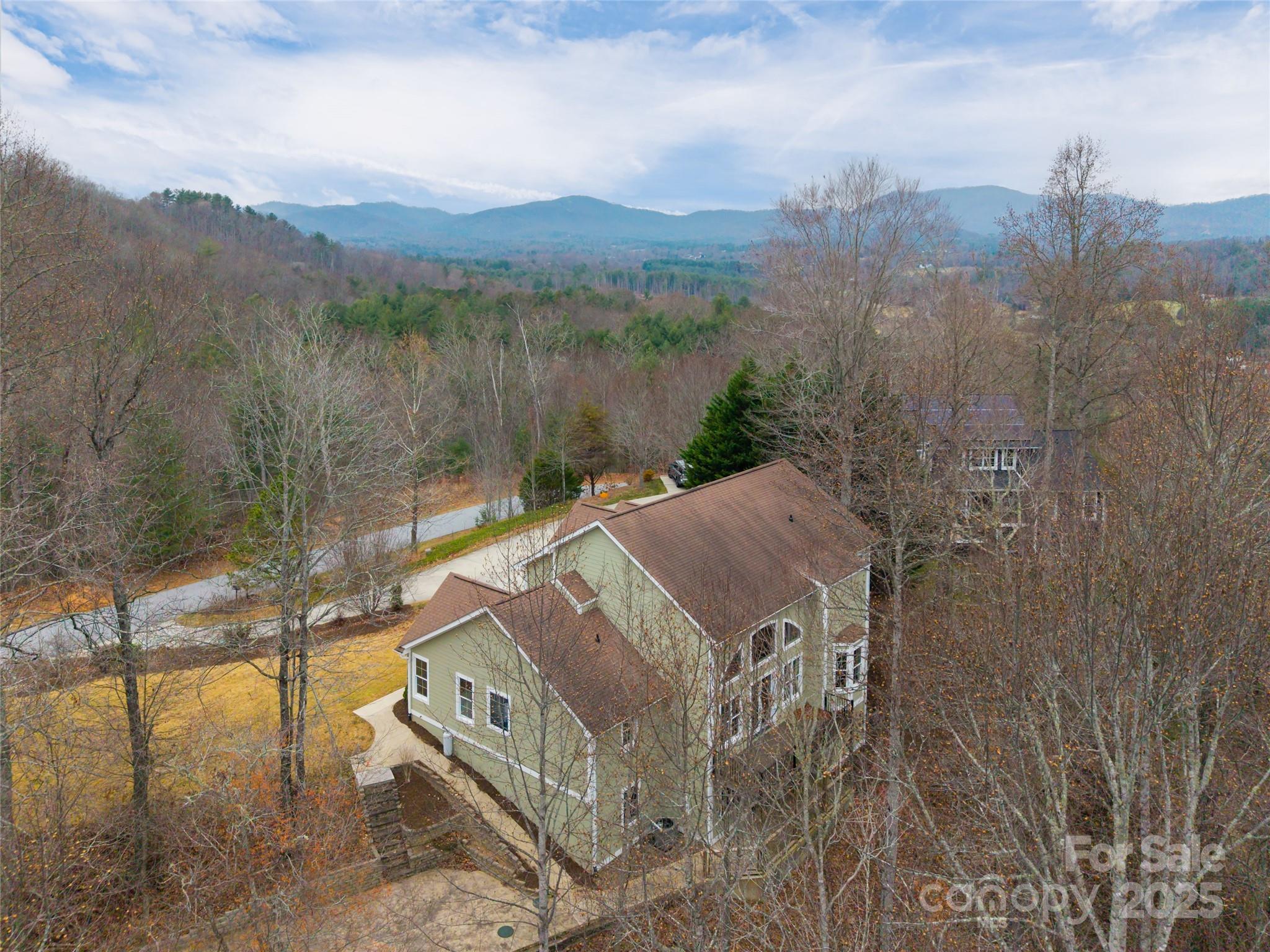 98 Sovereign Lane — Fairview
