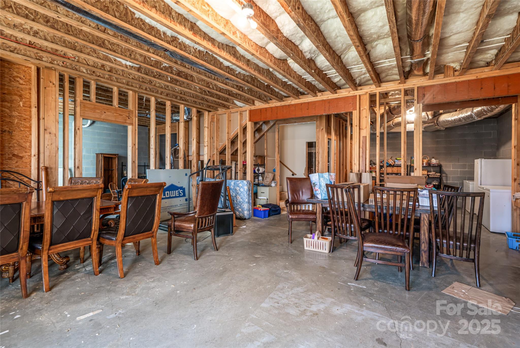 98 Sovereign Lane — Fairview