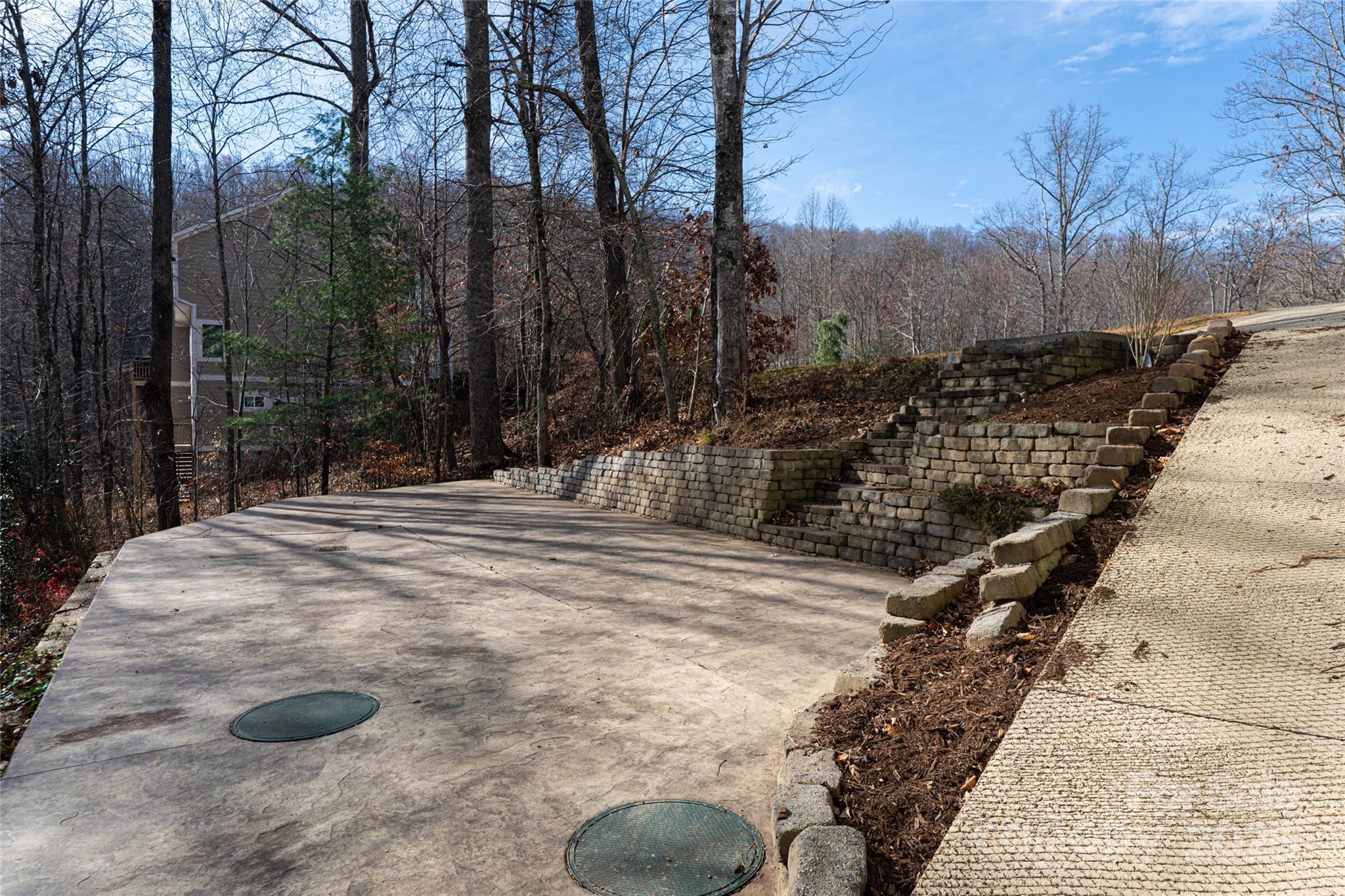 98 Sovereign Lane — Fairview