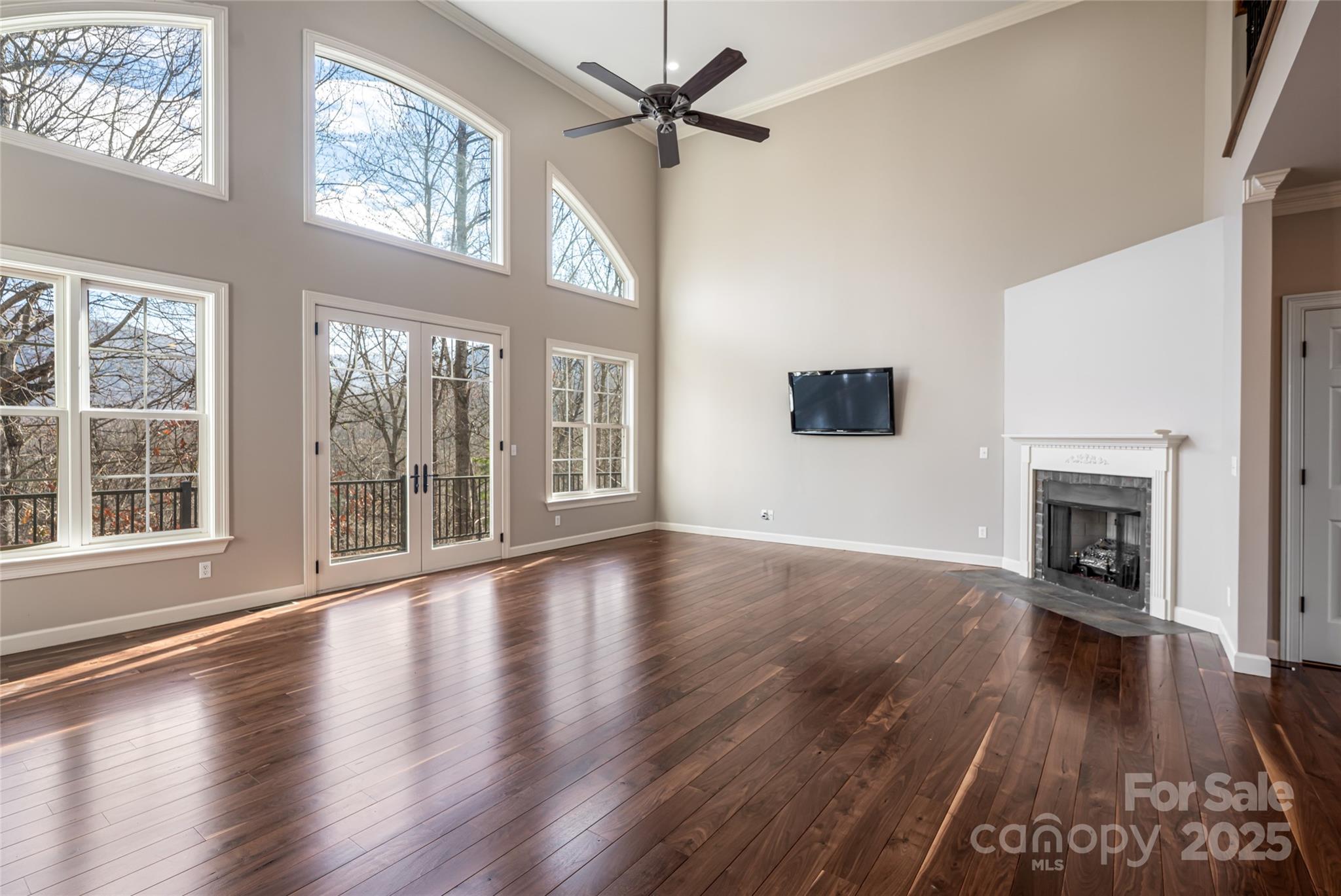 98 Sovereign Lane — Fairview
