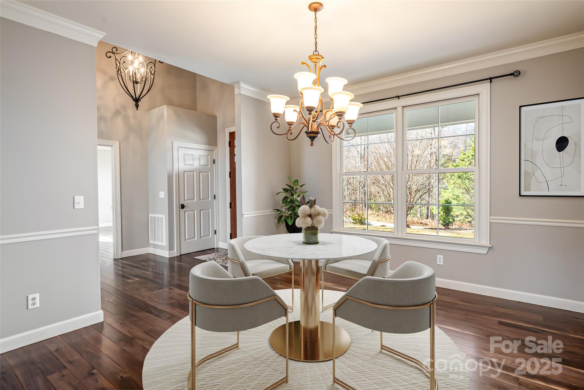 98 Sovereign Lane — Fairview