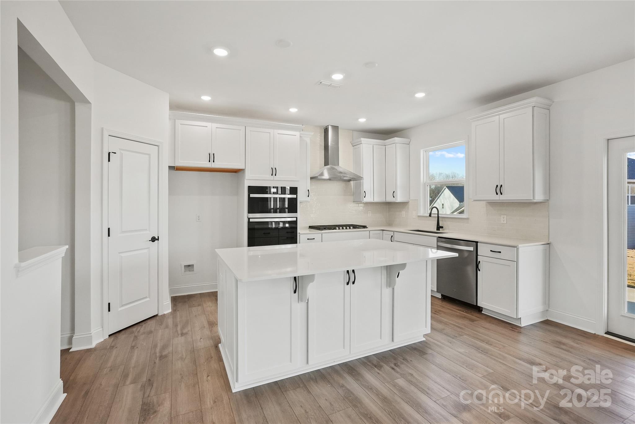 1007 High Bluff Point SE — Waxhaw