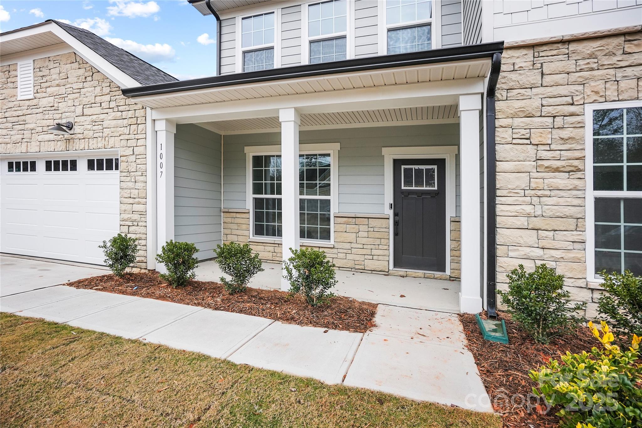1007 High Bluff Point SE — Waxhaw