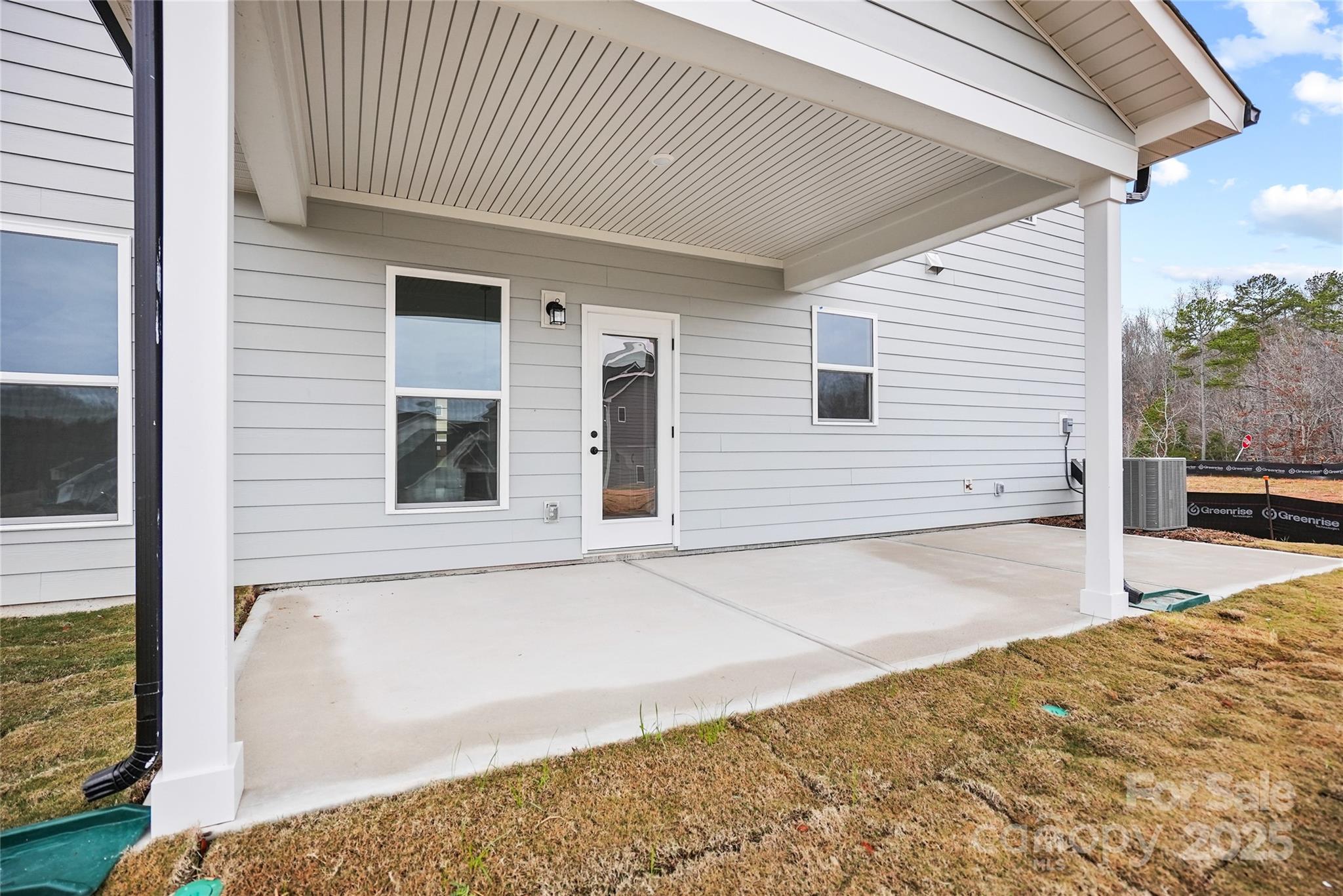 1007 High Bluff Point SE — Waxhaw