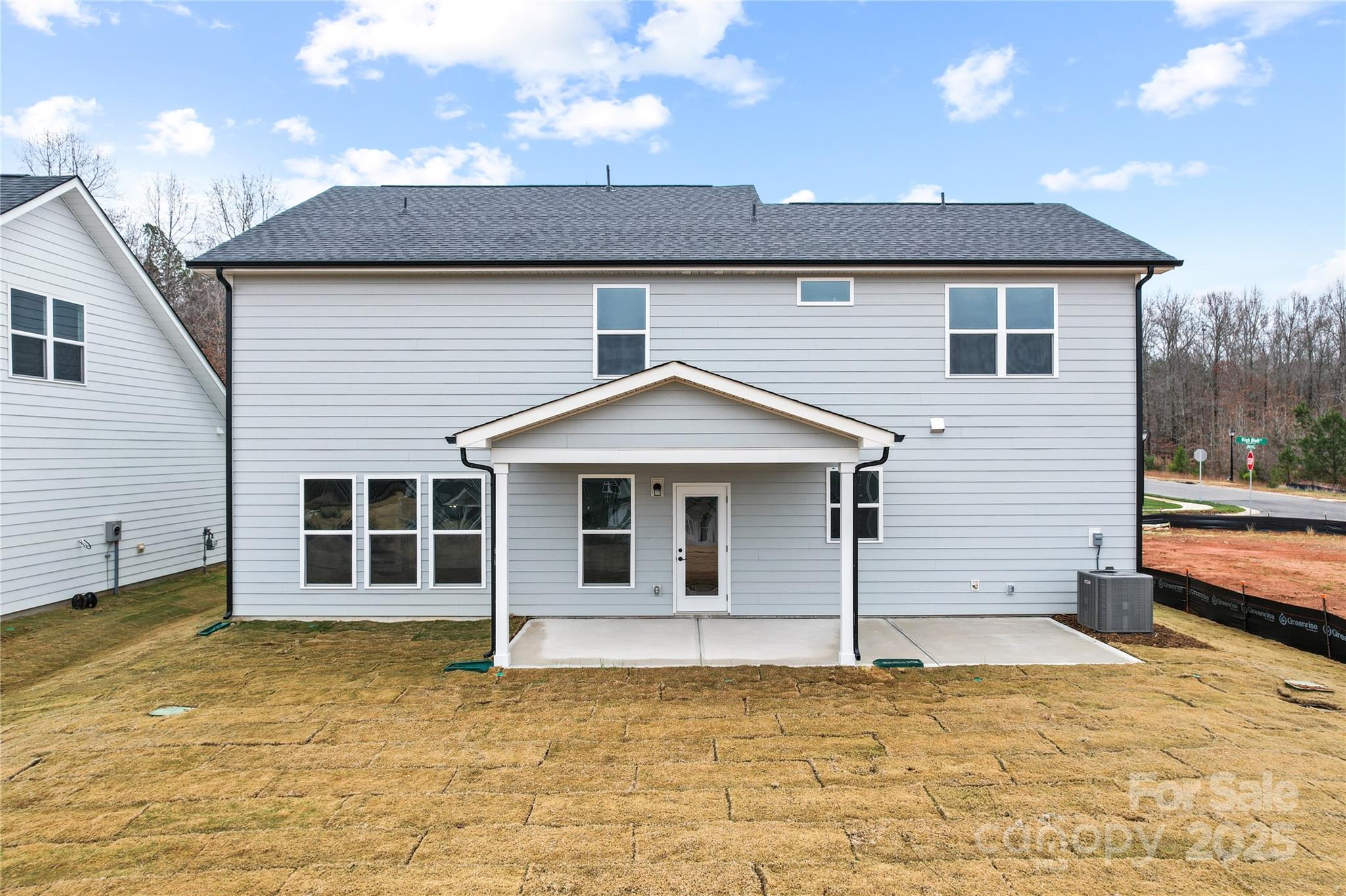 1007 High Bluff Point SE — Waxhaw