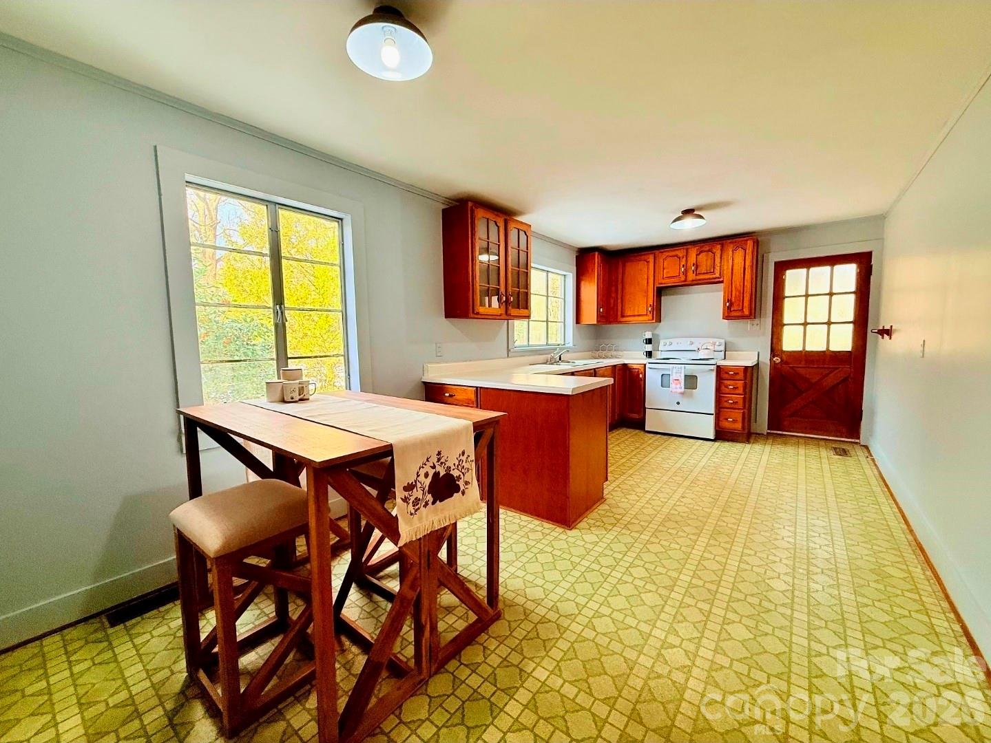 109 Wall Road — Tryon