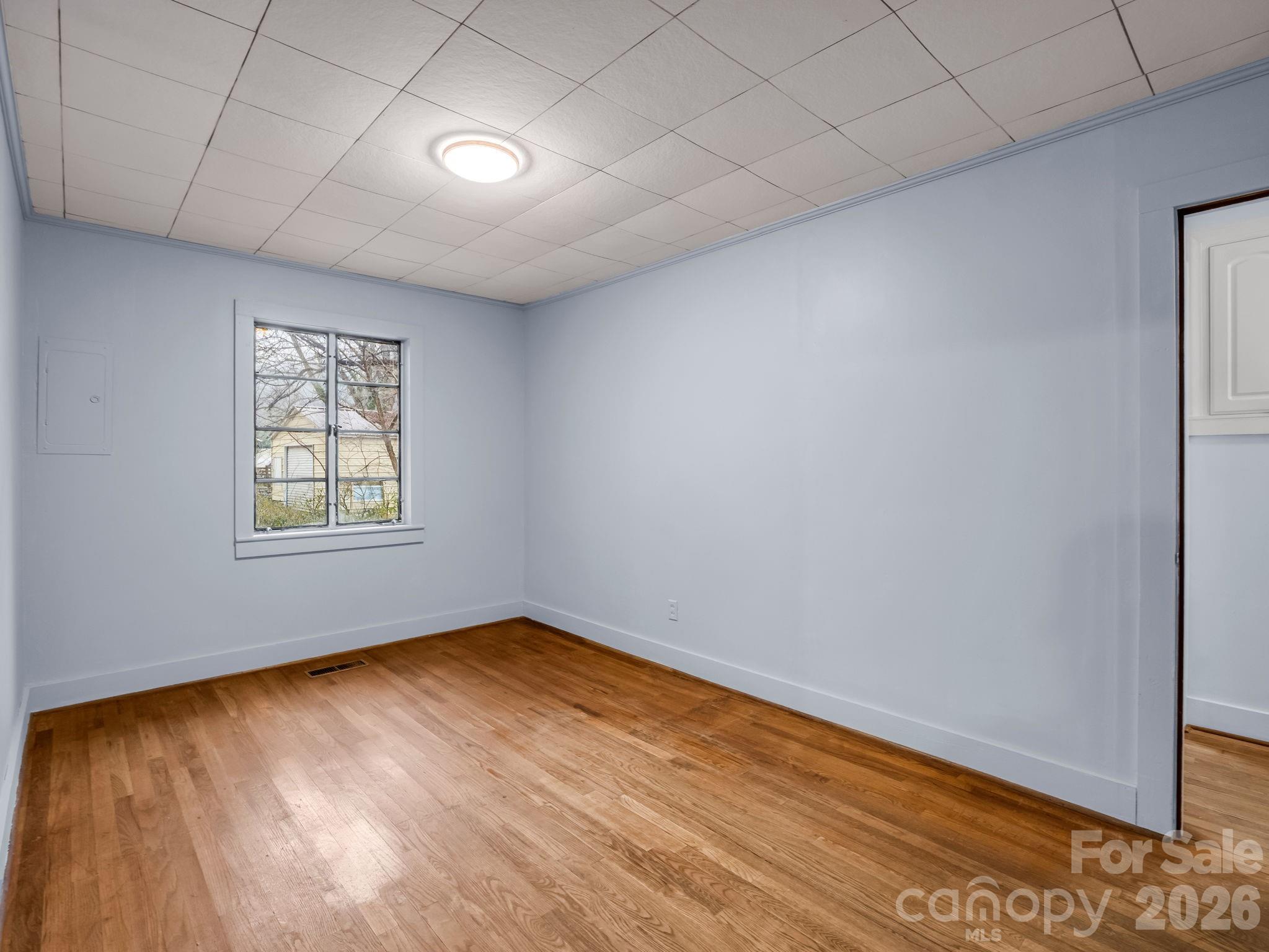 109 Wall Road — Tryon