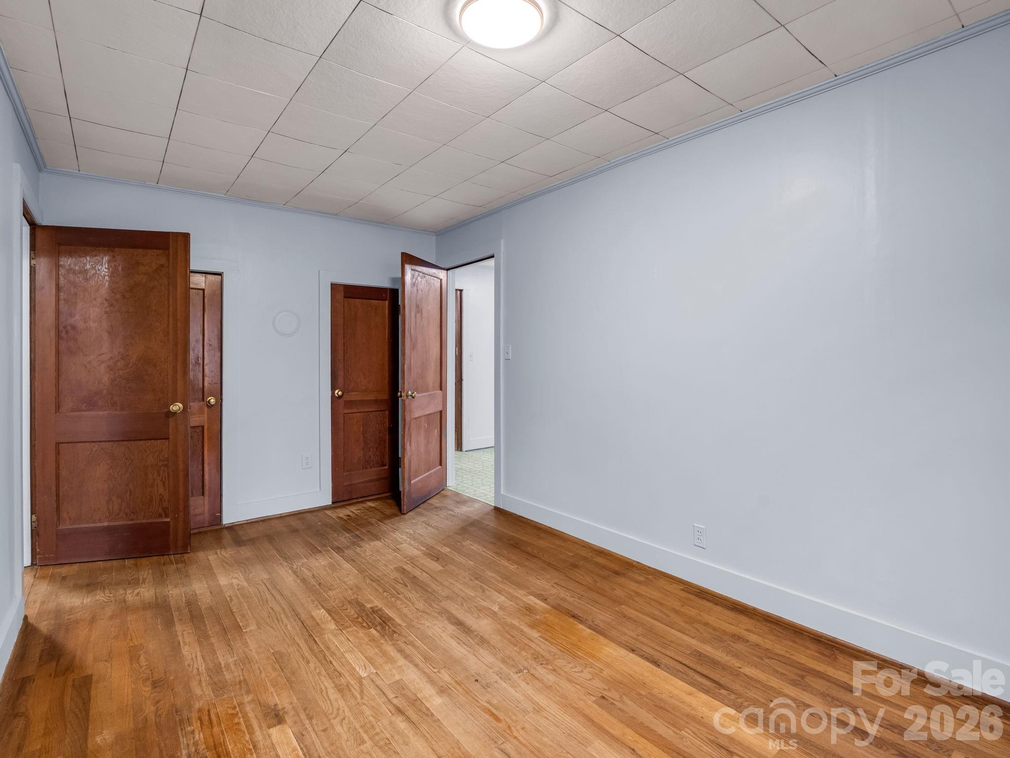 109 Wall Road — Tryon