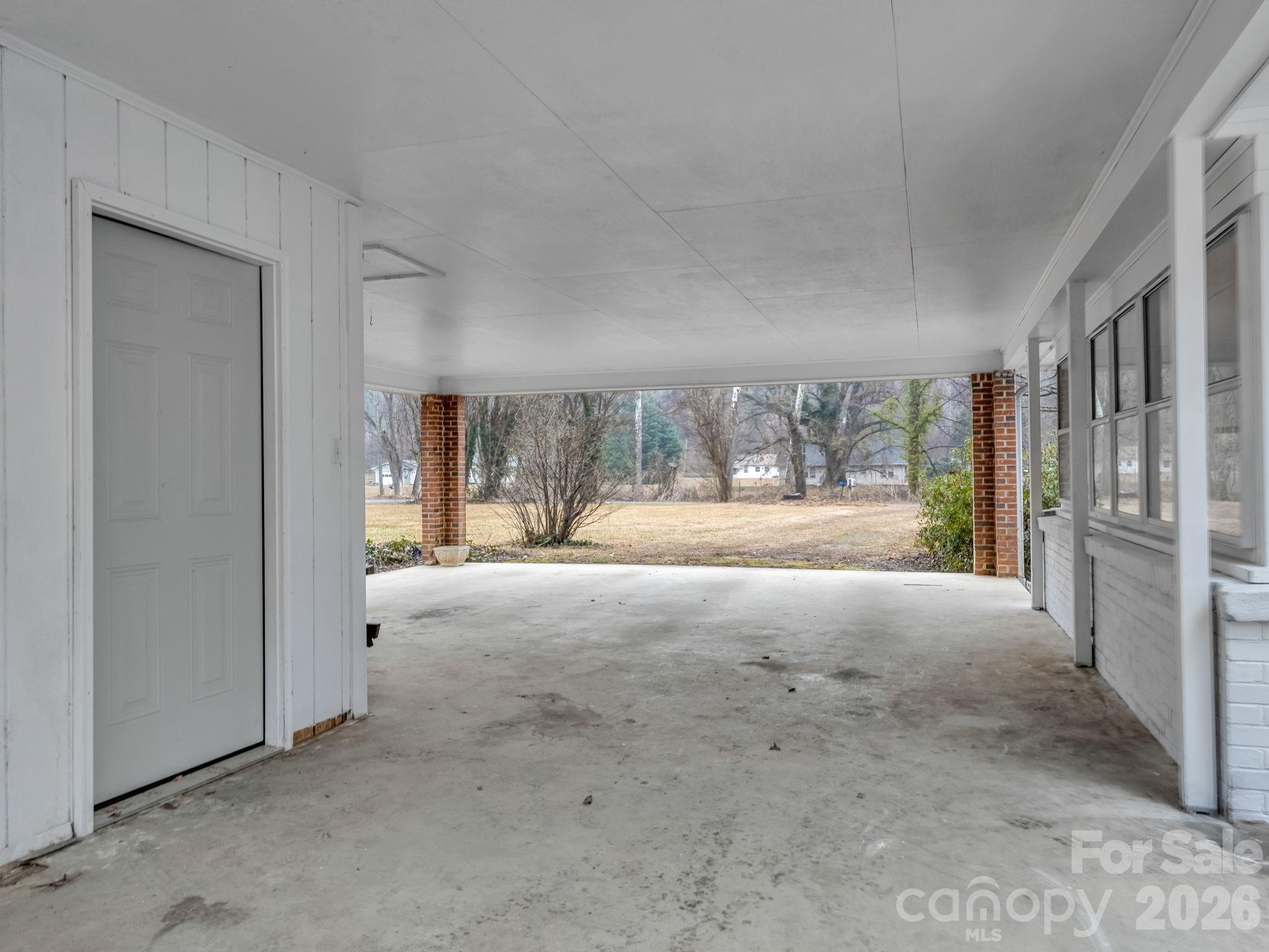 109 Wall Road — Tryon