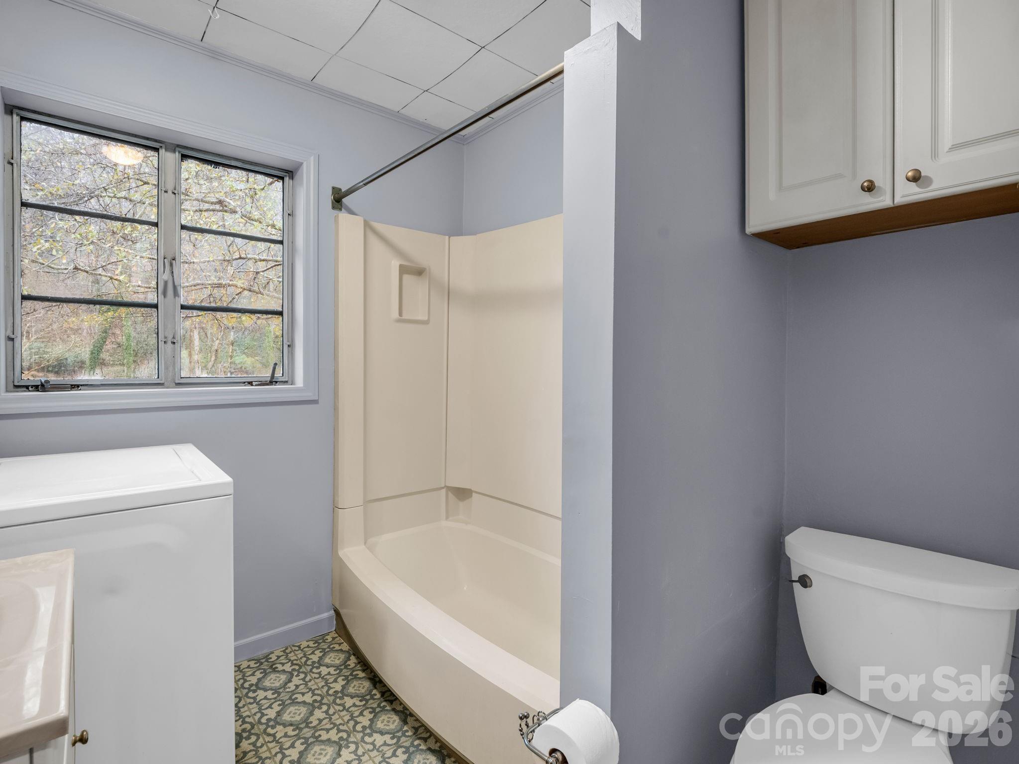 109 Wall Road — Tryon