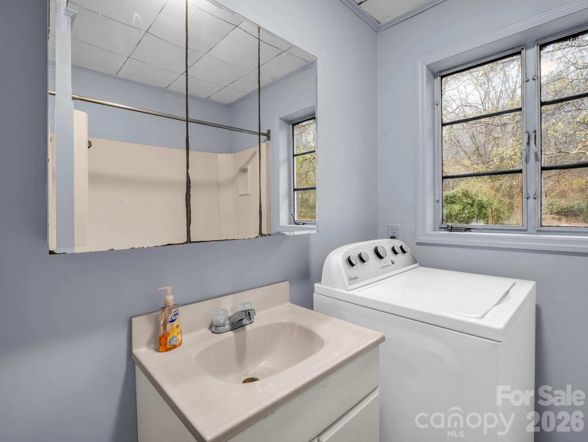 109 Wall Road — Tryon