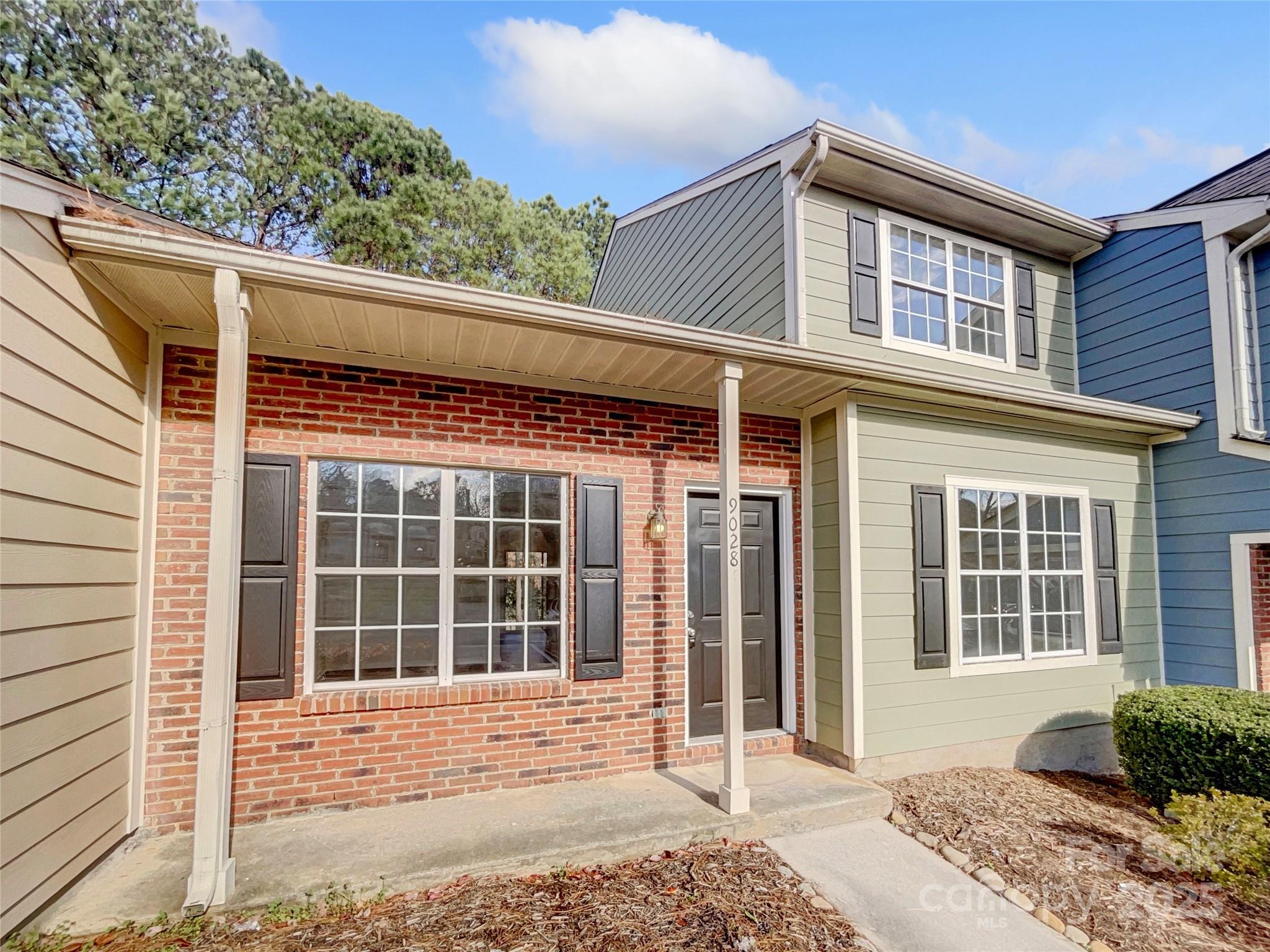 9028 Four Mile Creek Road — Charlotte